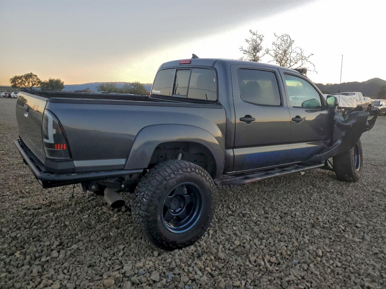 2013 Toyota Tacoma Double Cab Gray vin: 3TMLU4ENXDM111817
