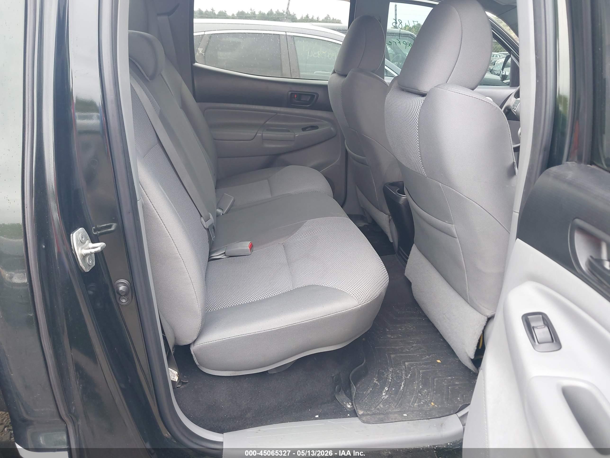 2013 Toyota Tacoma Base V6 Black vin: 3TMLU4ENXDM123546