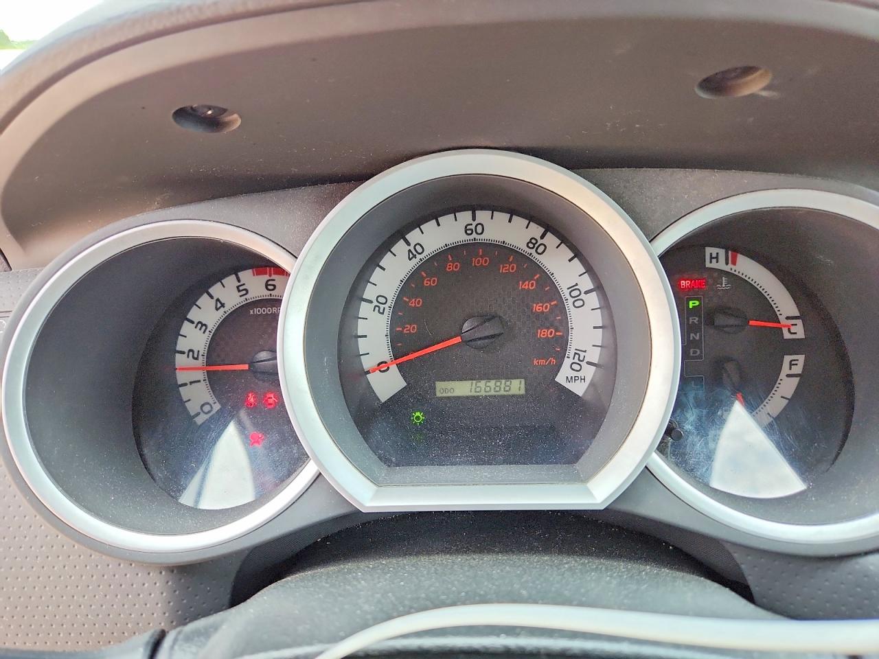 2013 Toyota Tacoma Double Cab Red vin: 3TMLU4ENXDM128102