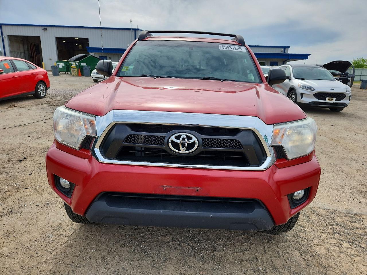 2013 Toyota Tacoma Double Cab Red vin: 3TMLU4ENXDM128102
