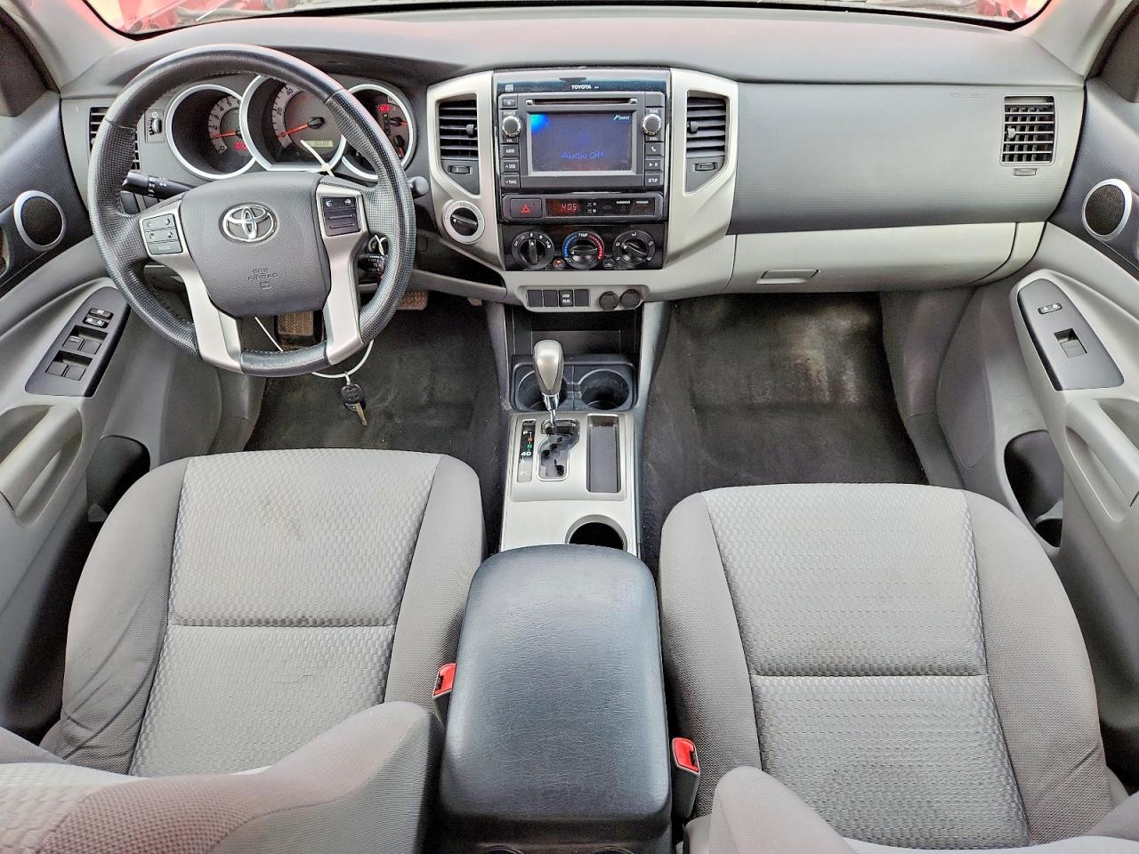 2013 Toyota Tacoma Double Cab Red vin: 3TMLU4ENXDM128102