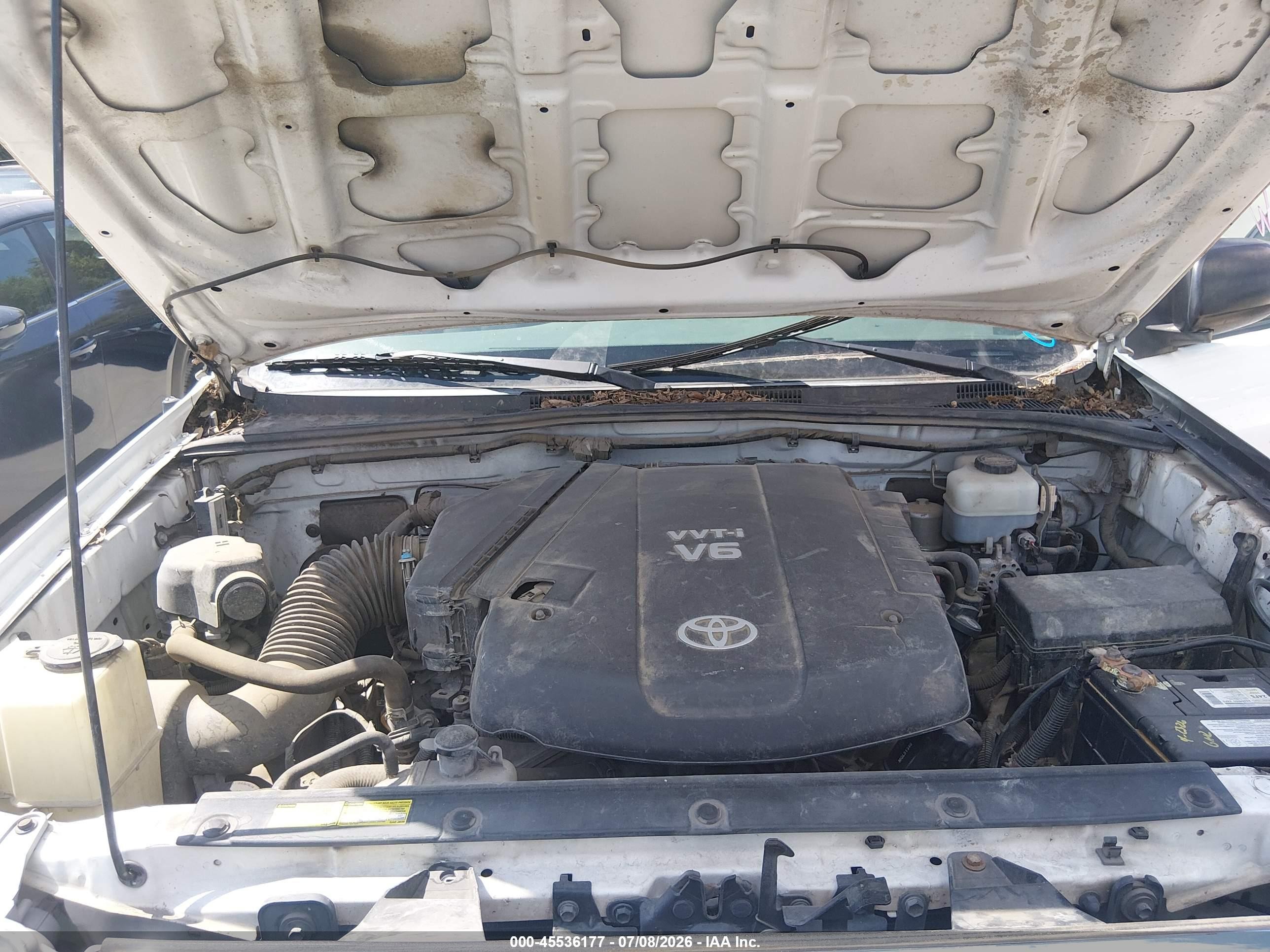 2014 Toyota Tacoma Base V6 White vin: 3TMLU4ENXEM139005