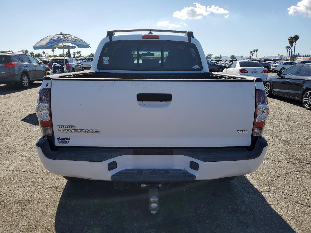 2014 Toyota Tacoma Double Cab Белый vin: 3TMLU4ENXEM141997