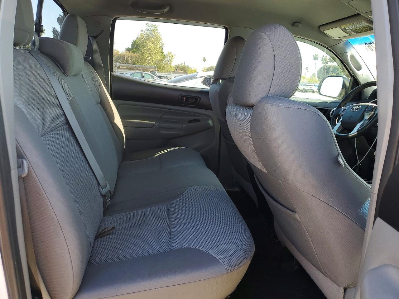 2014 Toyota Tacoma Double Cab Белый vin: 3TMLU4ENXEM141997