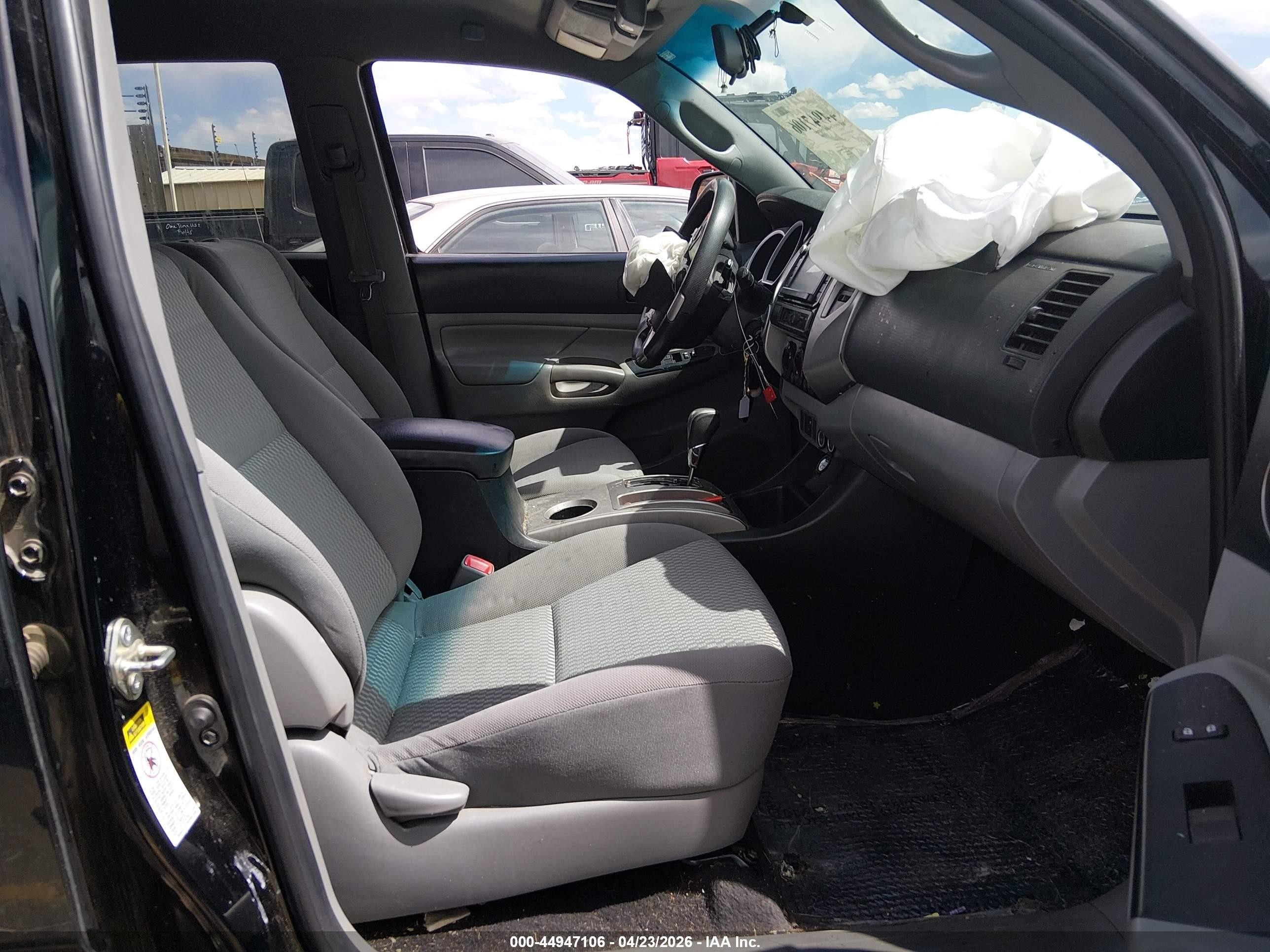 2014 Toyota Tacoma Base V6 Black vin: 3TMLU4ENXEM161960
