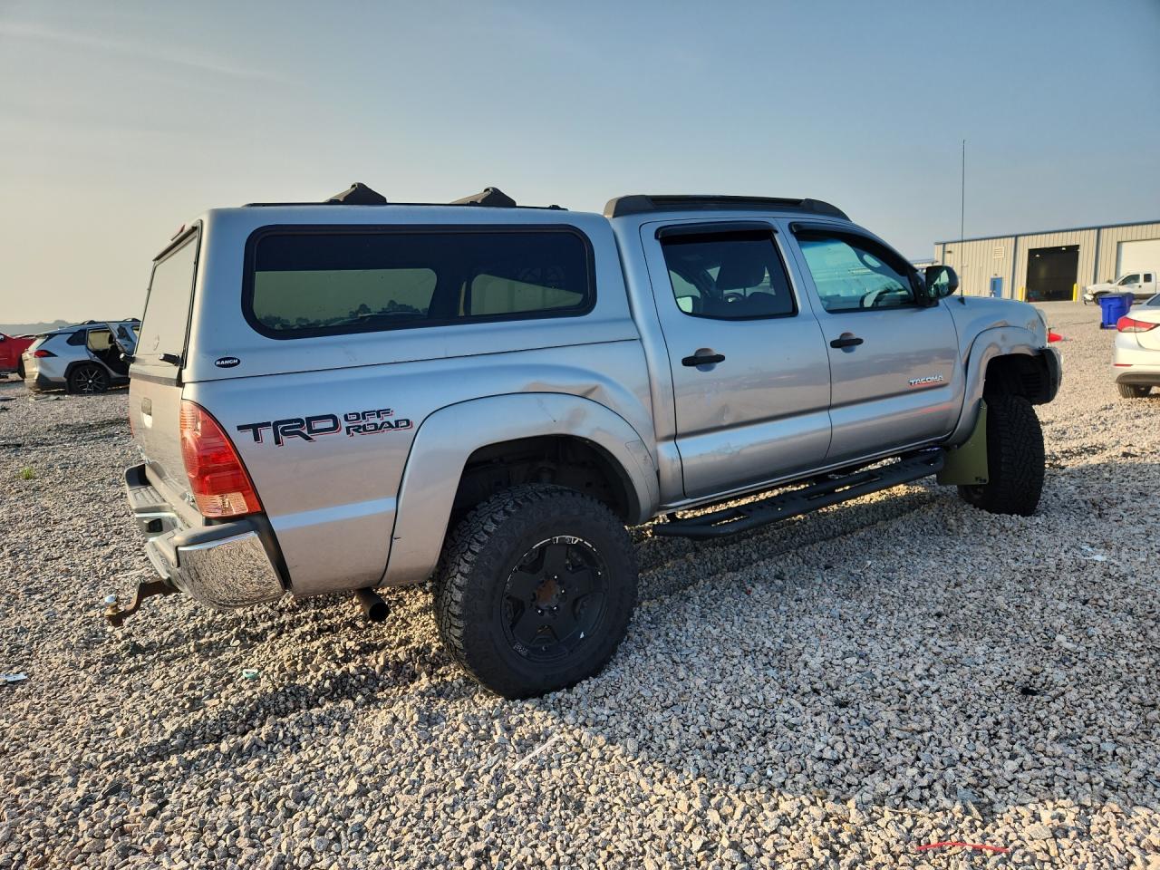 2014 Toyota Tacoma Double Cab Silver vin: 3TMLU4ENXEM162803