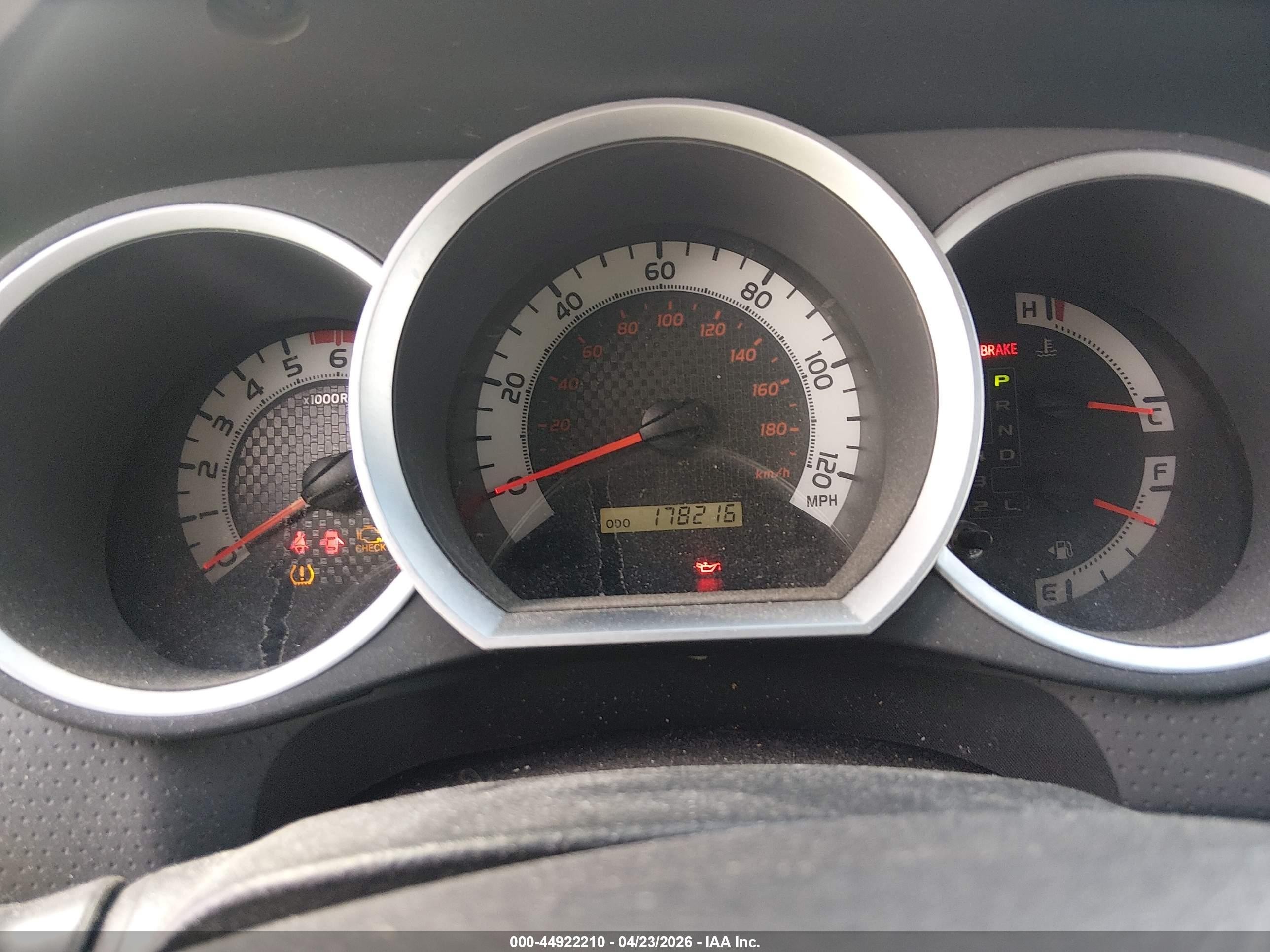 2015 Toyota Tacoma Base V6 Черный vin: 3TMLU4ENXFM175682