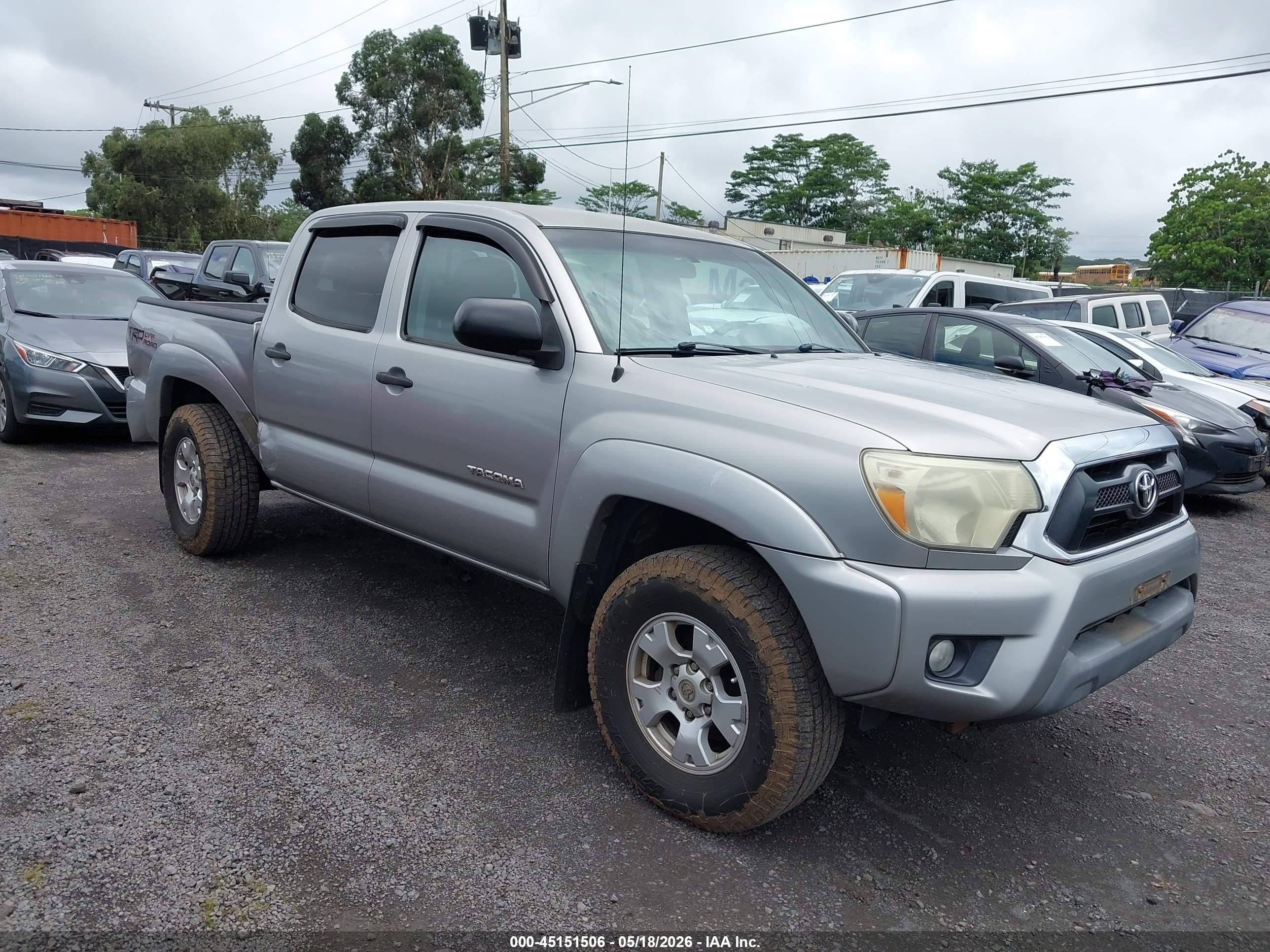 2015 Toyota Tacoma Base V6/trd Pro Silver vin: 3TMLU4ENXFM202234