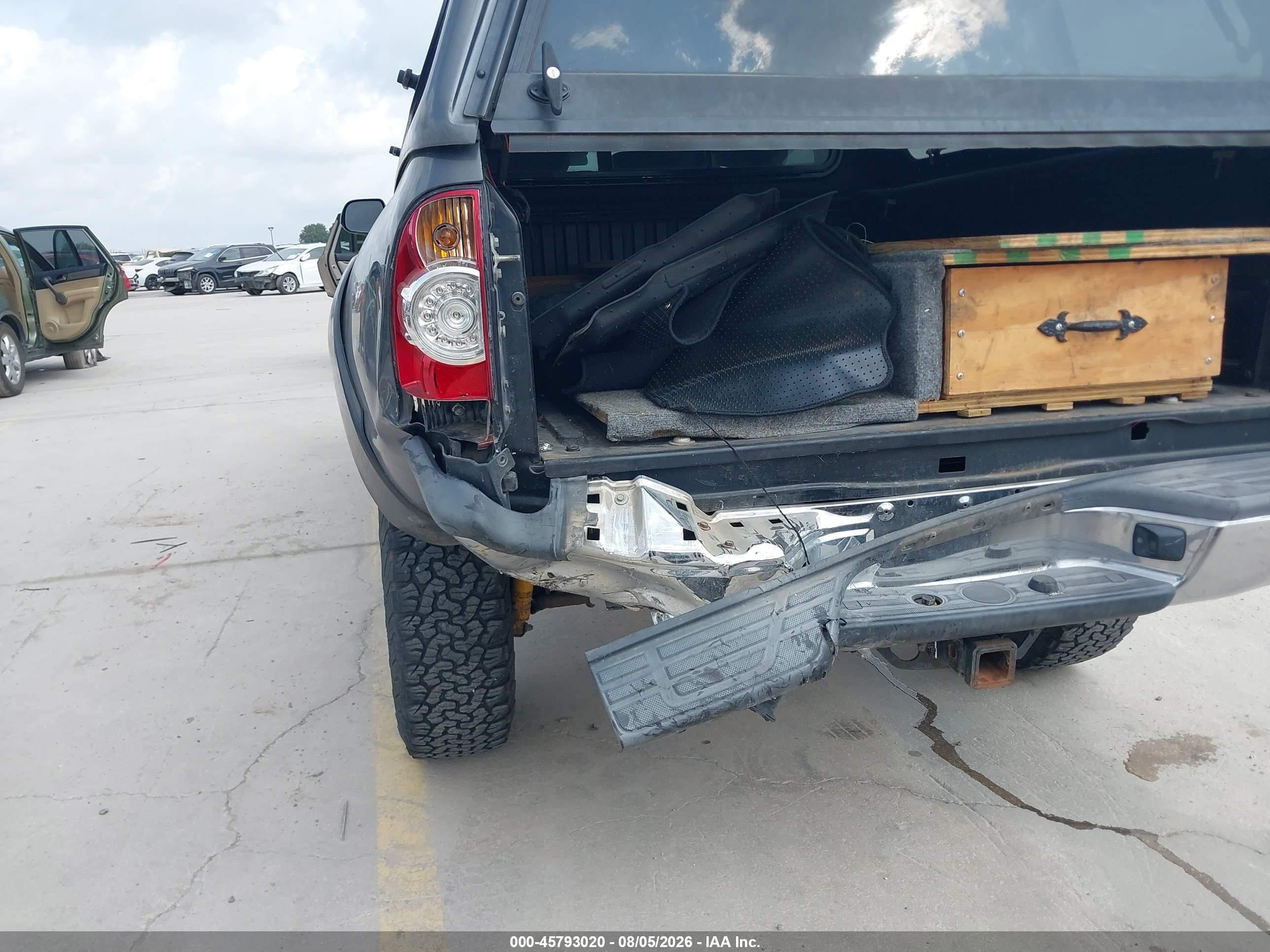 2014 Toyota Tacoma Base V6 Gray vin: 3TMMU4FN0EM072191