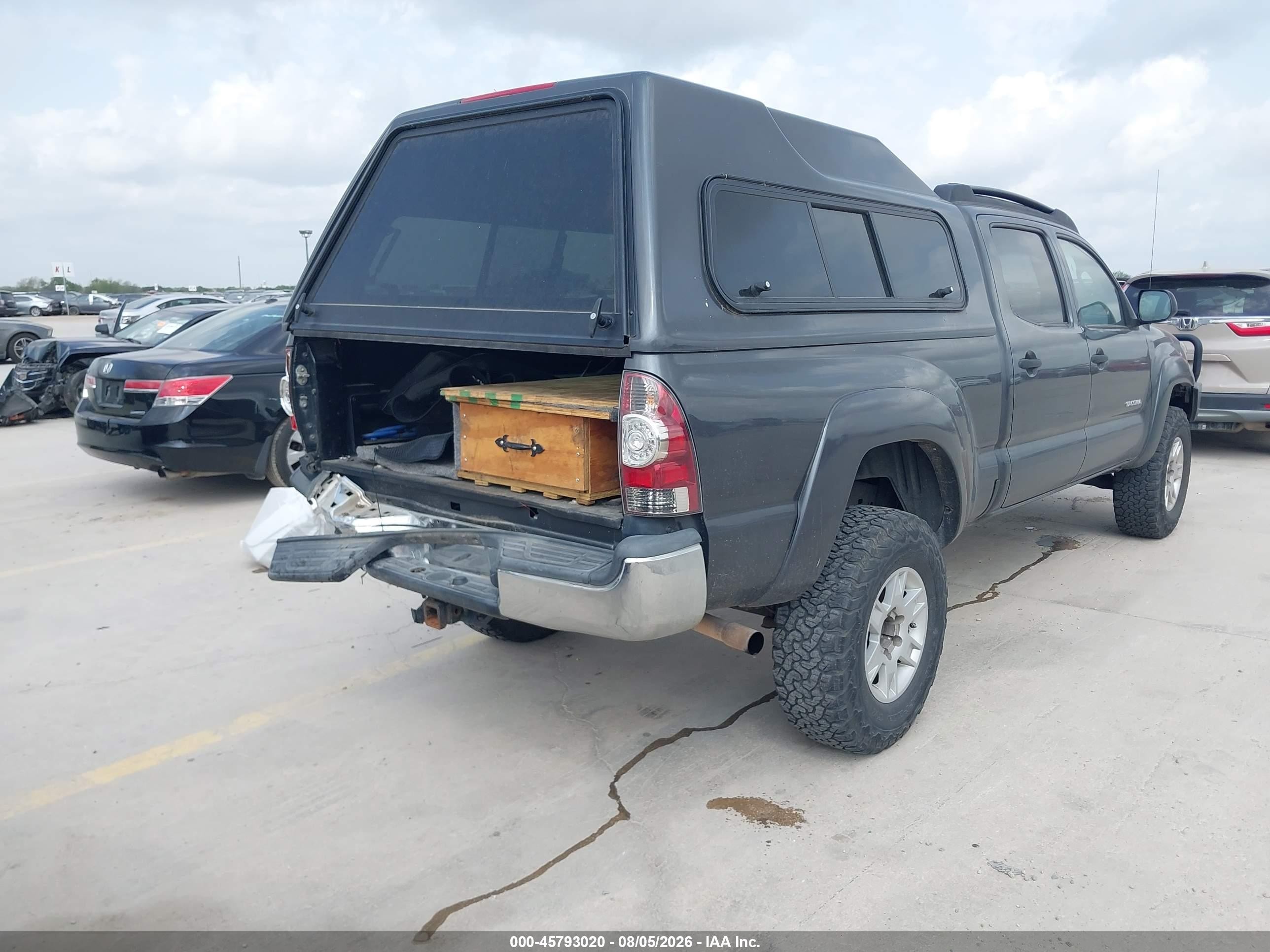 2014 Toyota Tacoma Base V6 Gray vin: 3TMMU4FN0EM072191
