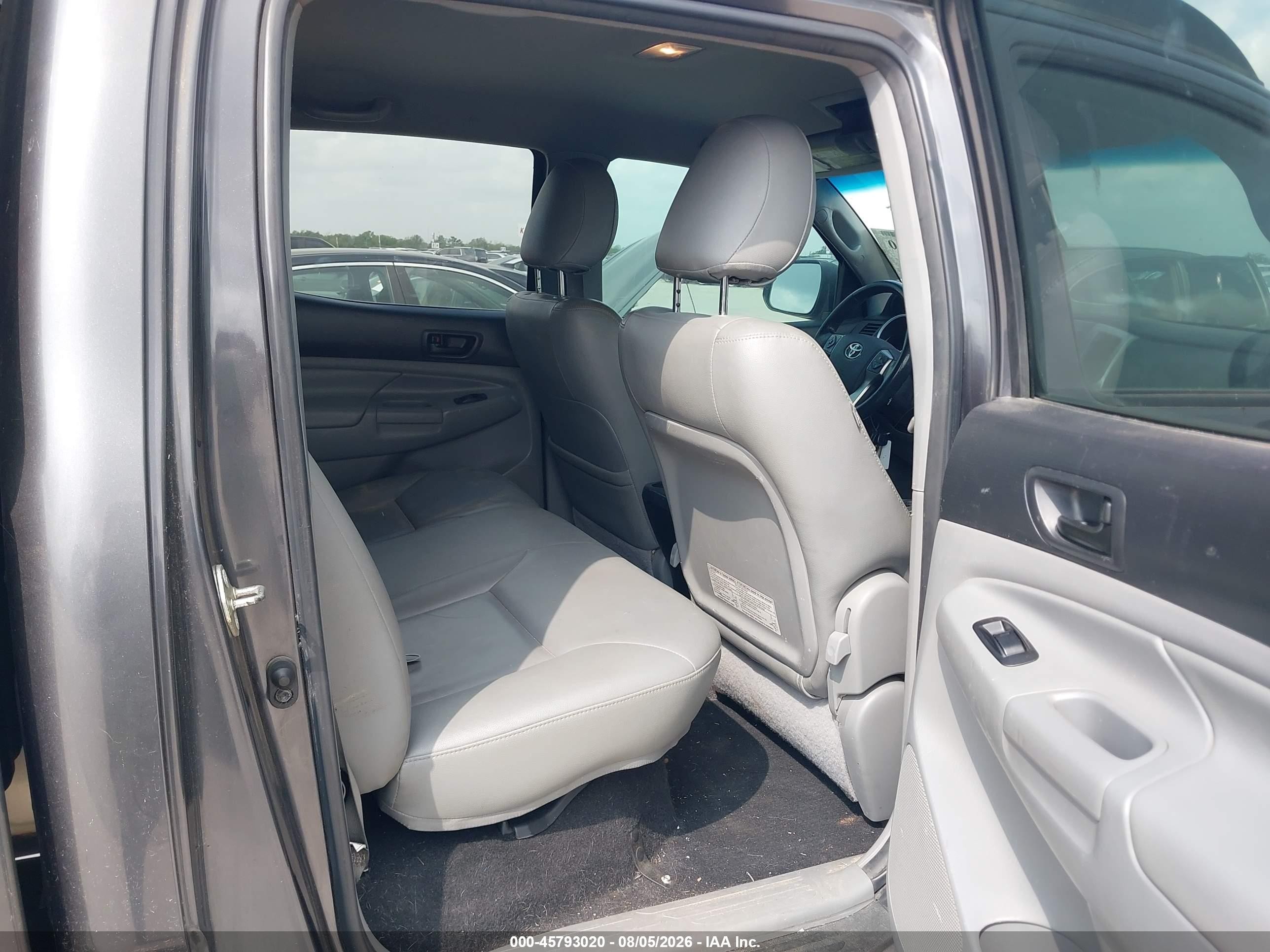 2014 Toyota Tacoma Base V6 Gray vin: 3TMMU4FN0EM072191