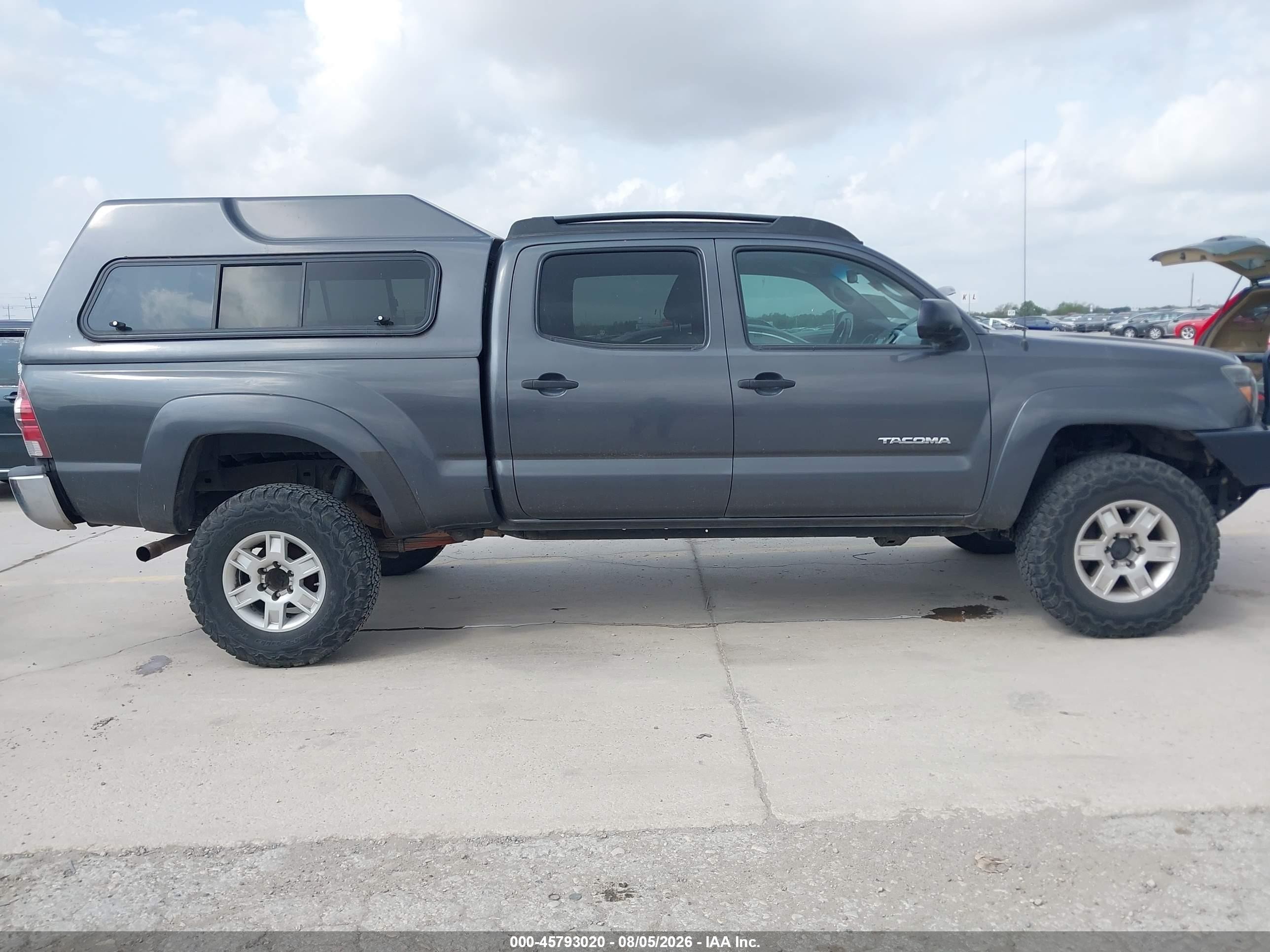 2014 Toyota Tacoma Base V6 Gray vin: 3TMMU4FN0EM072191