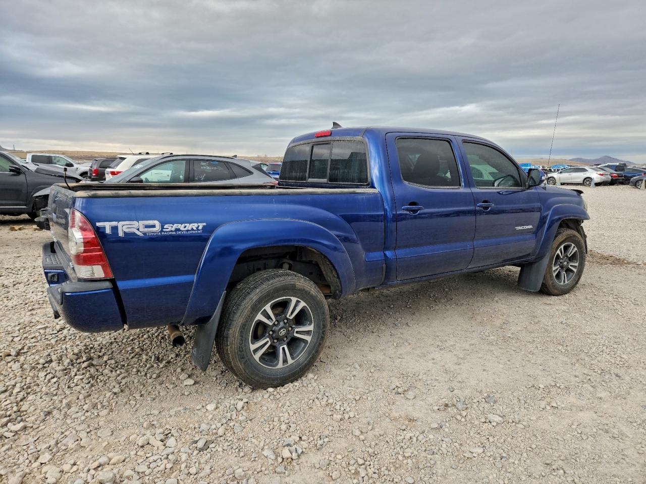2015 Toyota Tacoma Double Cab Long Bed Blue vin: 3TMMU4FN0FM077327