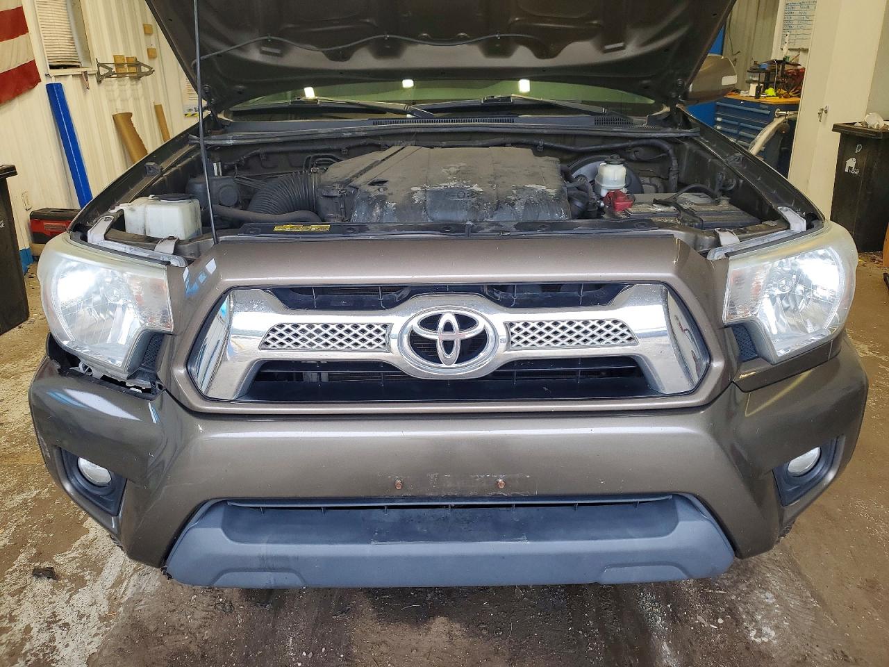2015 Toyota Tacoma Double Cab Long Bed Brown vin: 3TMMU4FN0FM085279