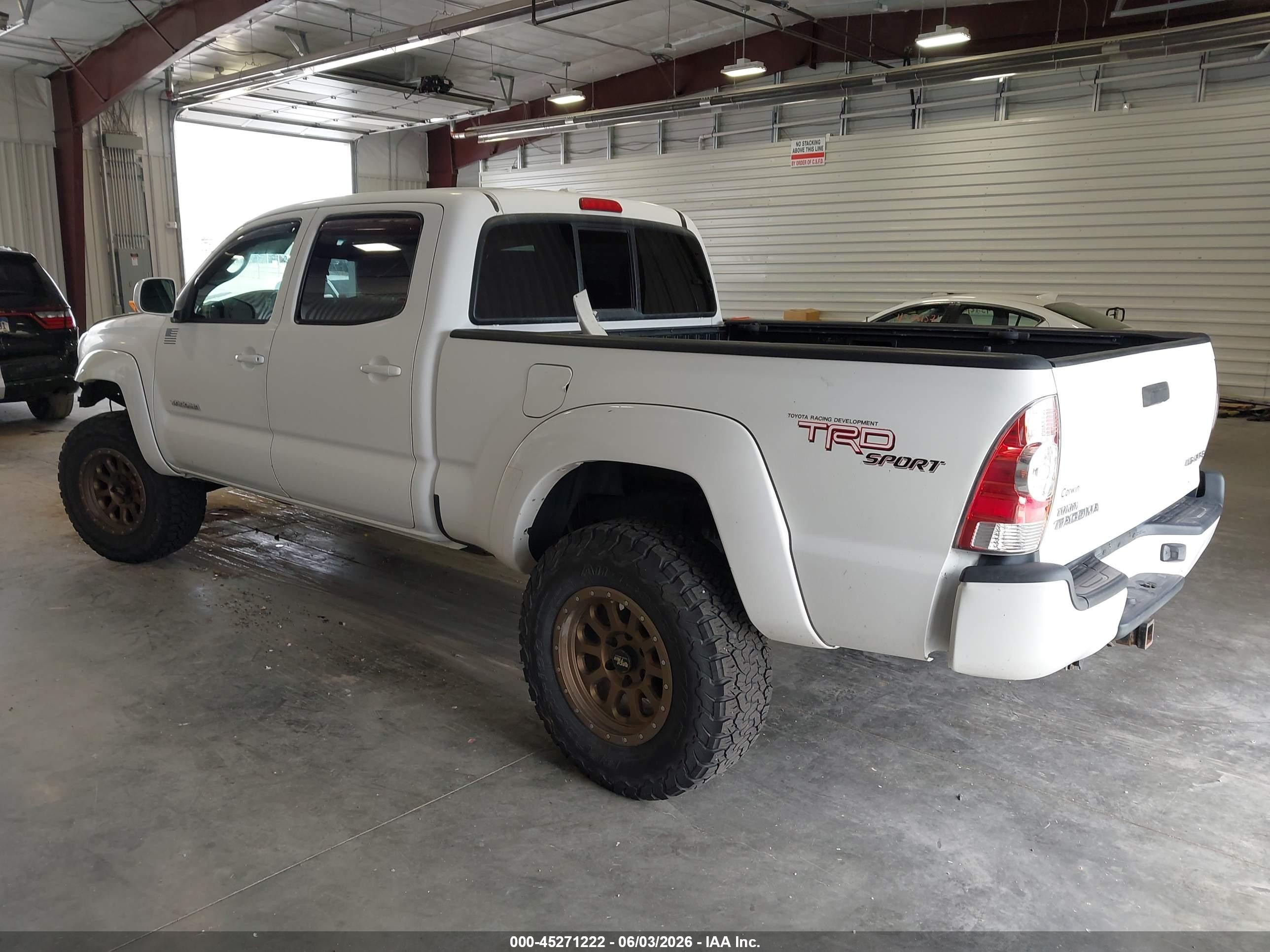 2010 Toyota Tacoma Base V6 White vin: 3TMMU4FN1AM023415