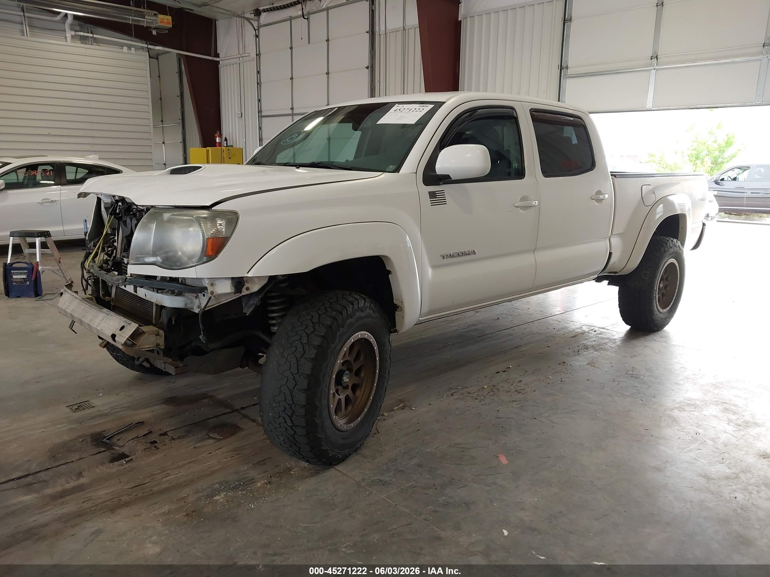 2010 Toyota Tacoma Base V6 White vin: 3TMMU4FN1AM023415