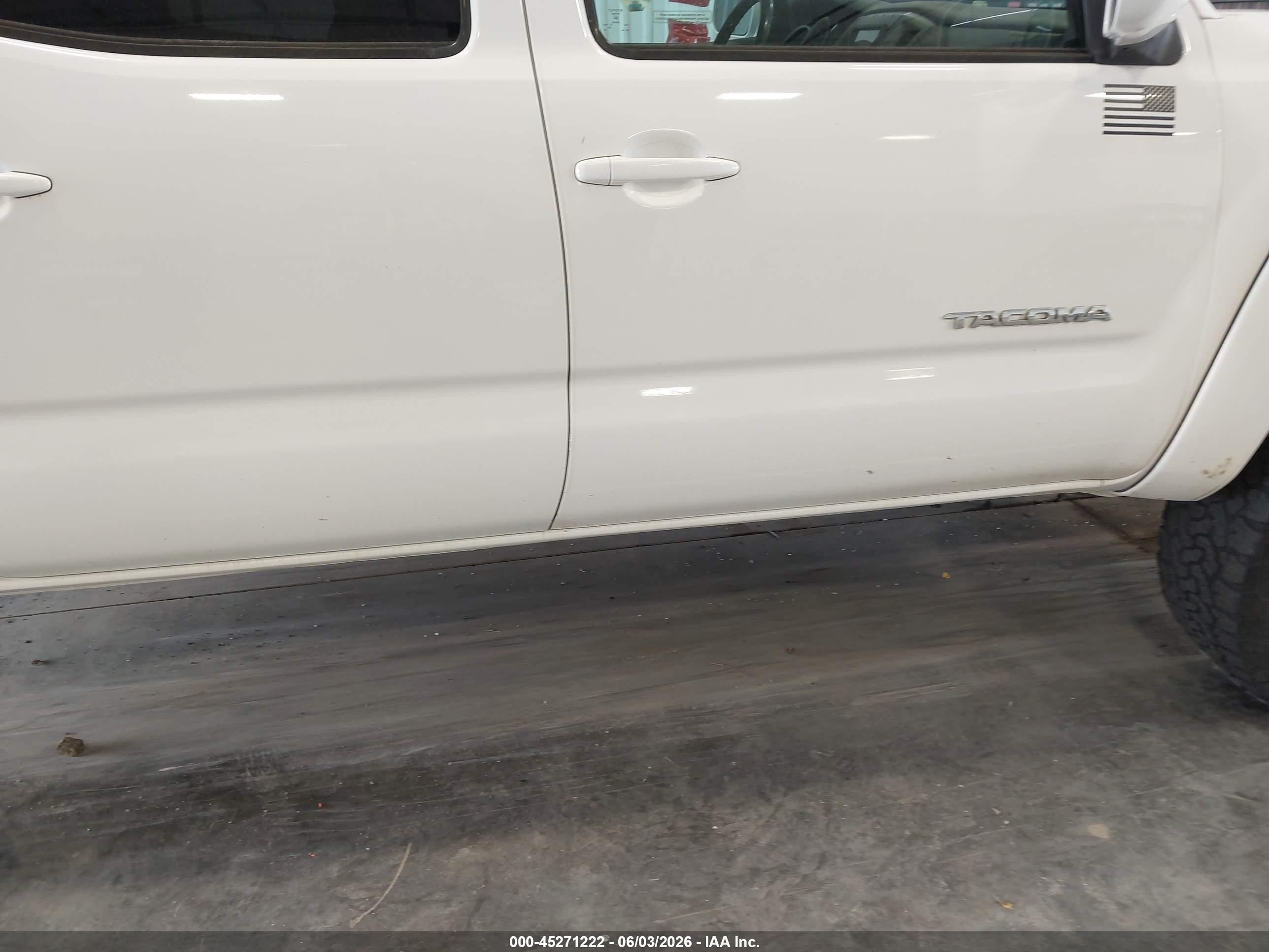 2010 Toyota Tacoma Base V6 White vin: 3TMMU4FN1AM023415
