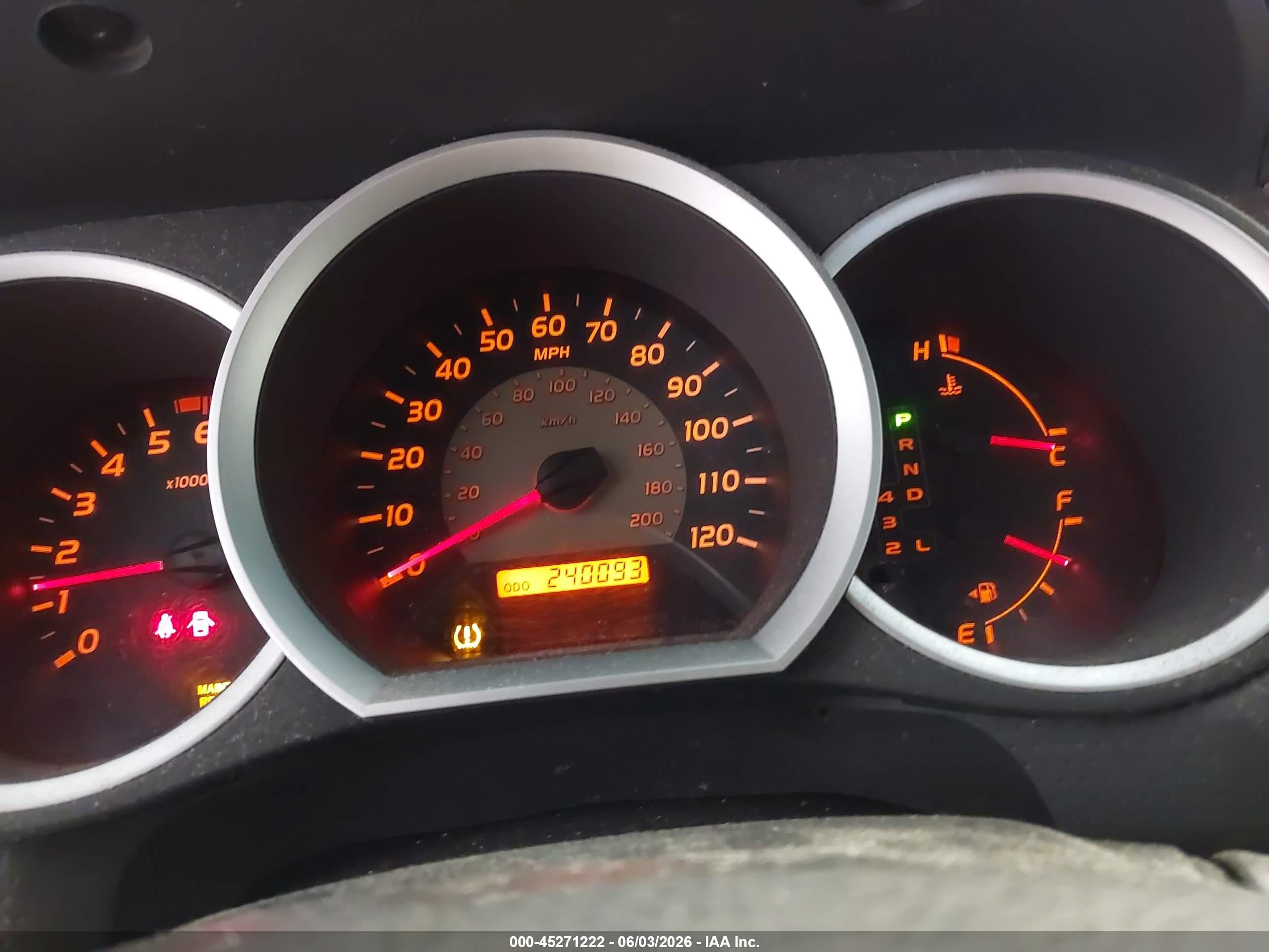2010 Toyota Tacoma Base V6 White vin: 3TMMU4FN1AM023415