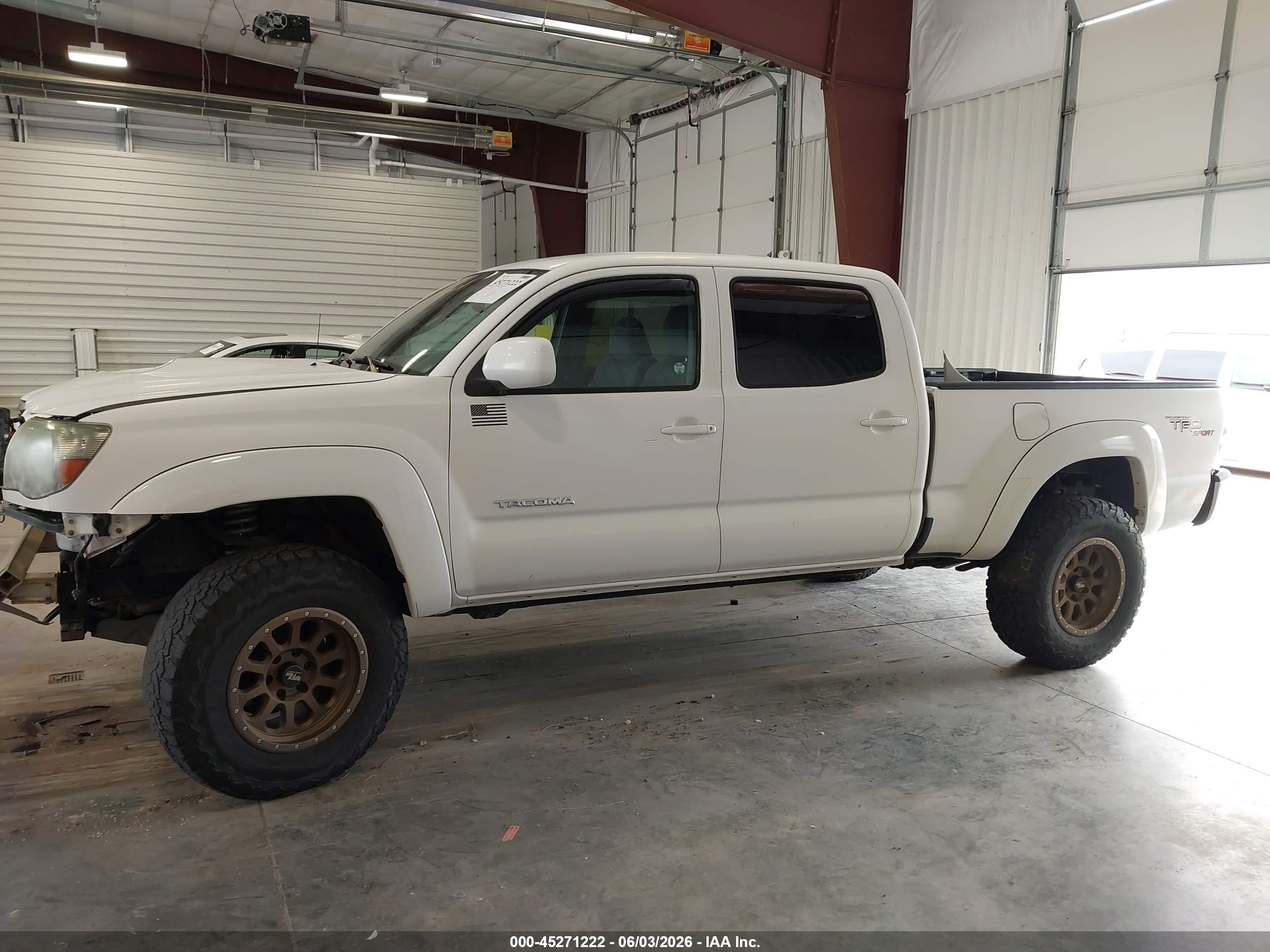 2010 Toyota Tacoma Base V6 White vin: 3TMMU4FN1AM023415