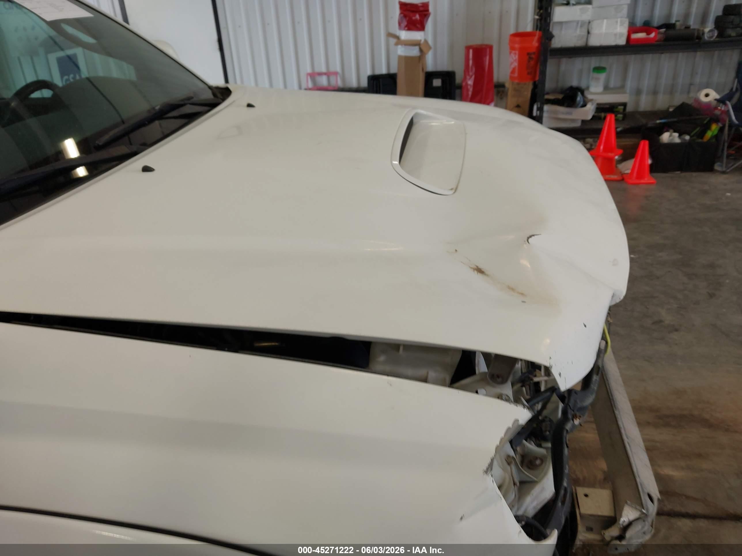 2010 Toyota Tacoma Base V6 White vin: 3TMMU4FN1AM023415