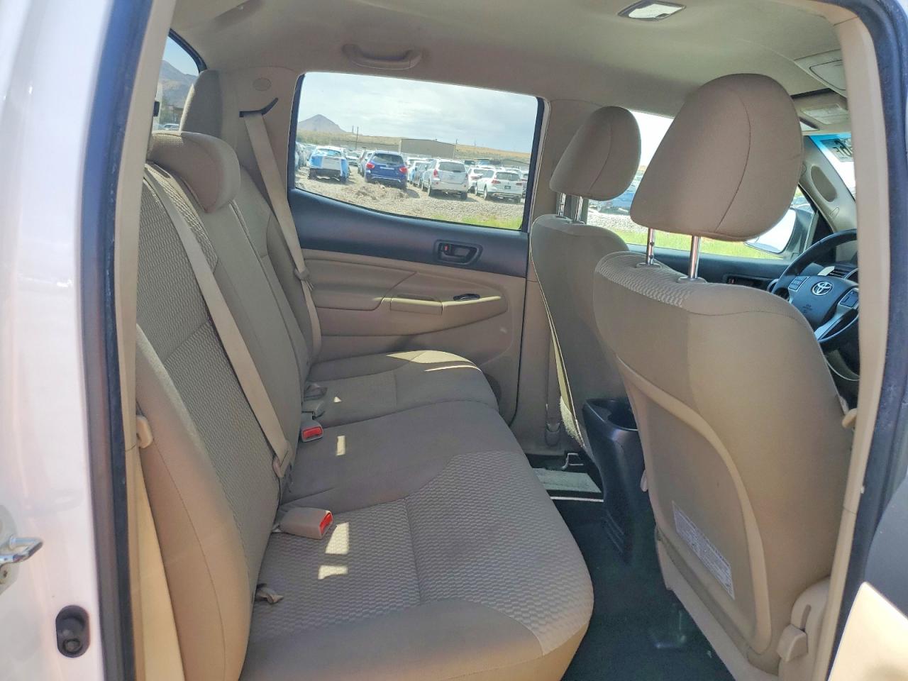 2012 Toyota Tacoma Double Cab Long Bed White vin: 3TMMU4FN1CM043229