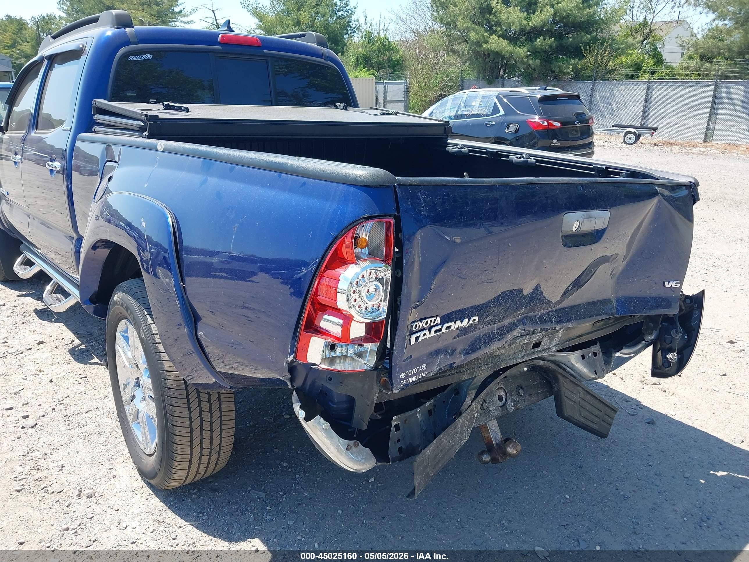 2015 Toyota Tacoma Base V6 Синий vin: 3TMMU4FN1FM080169