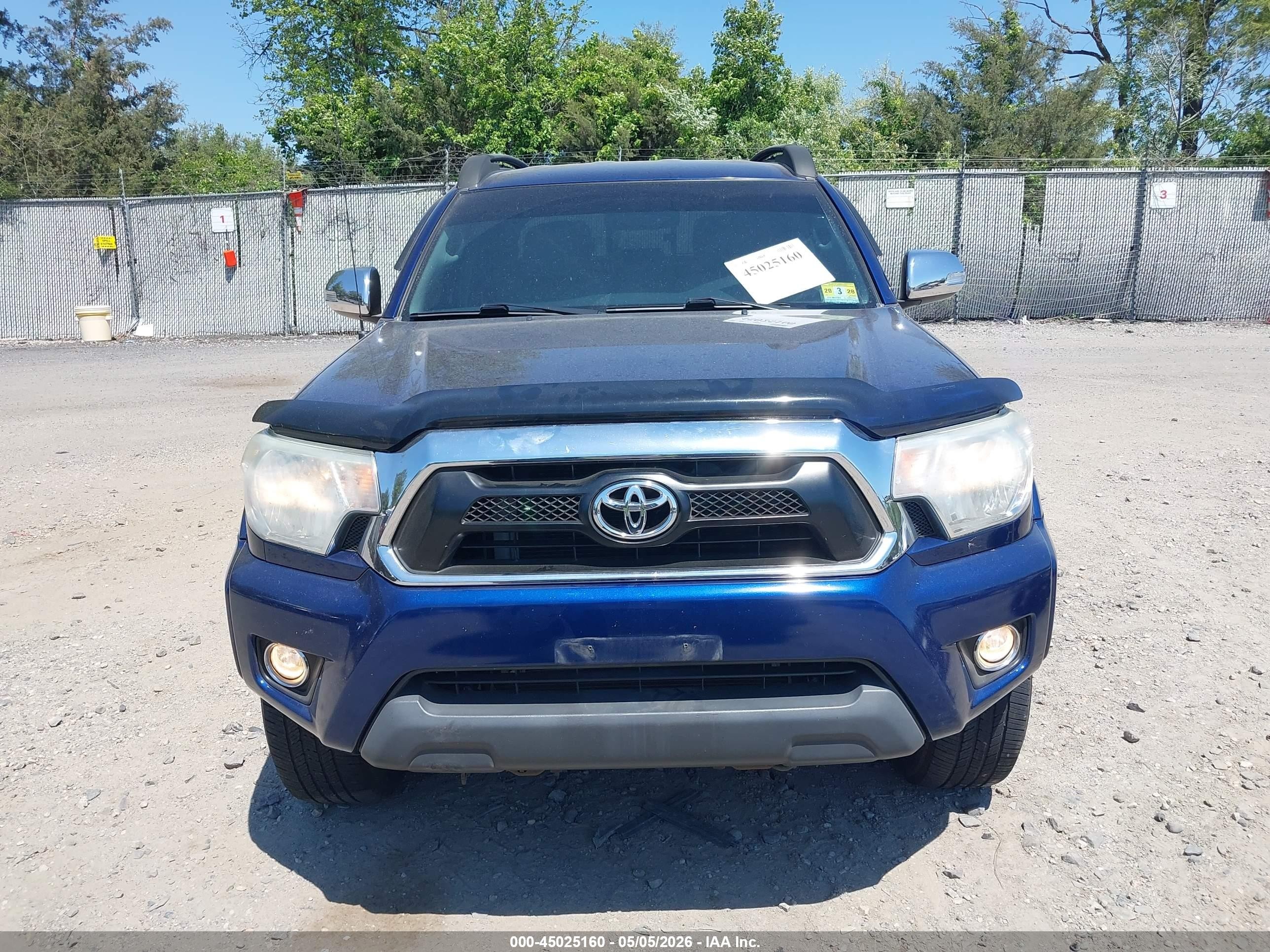 2015 Toyota Tacoma Base V6 Синий vin: 3TMMU4FN1FM080169
