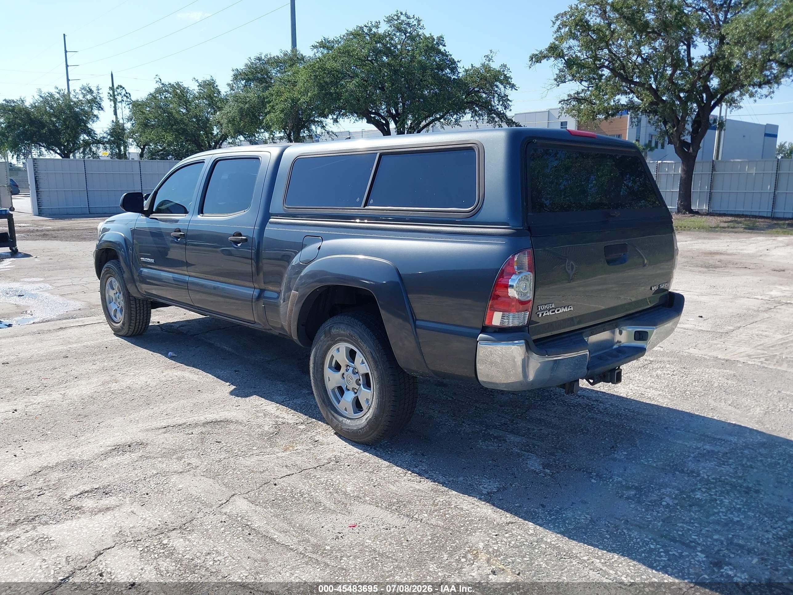 2015 Toyota Tacoma Base V6 Gray vin: 3TMMU4FN1FM080995