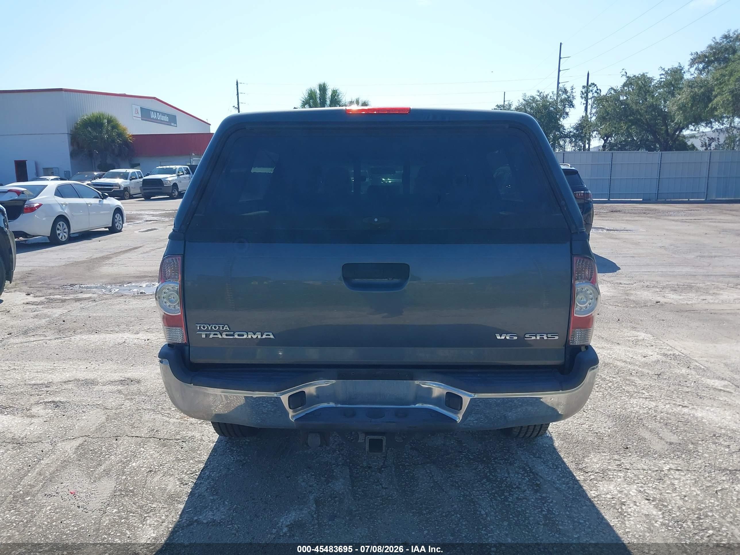 2015 Toyota Tacoma Base V6 Gray vin: 3TMMU4FN1FM080995