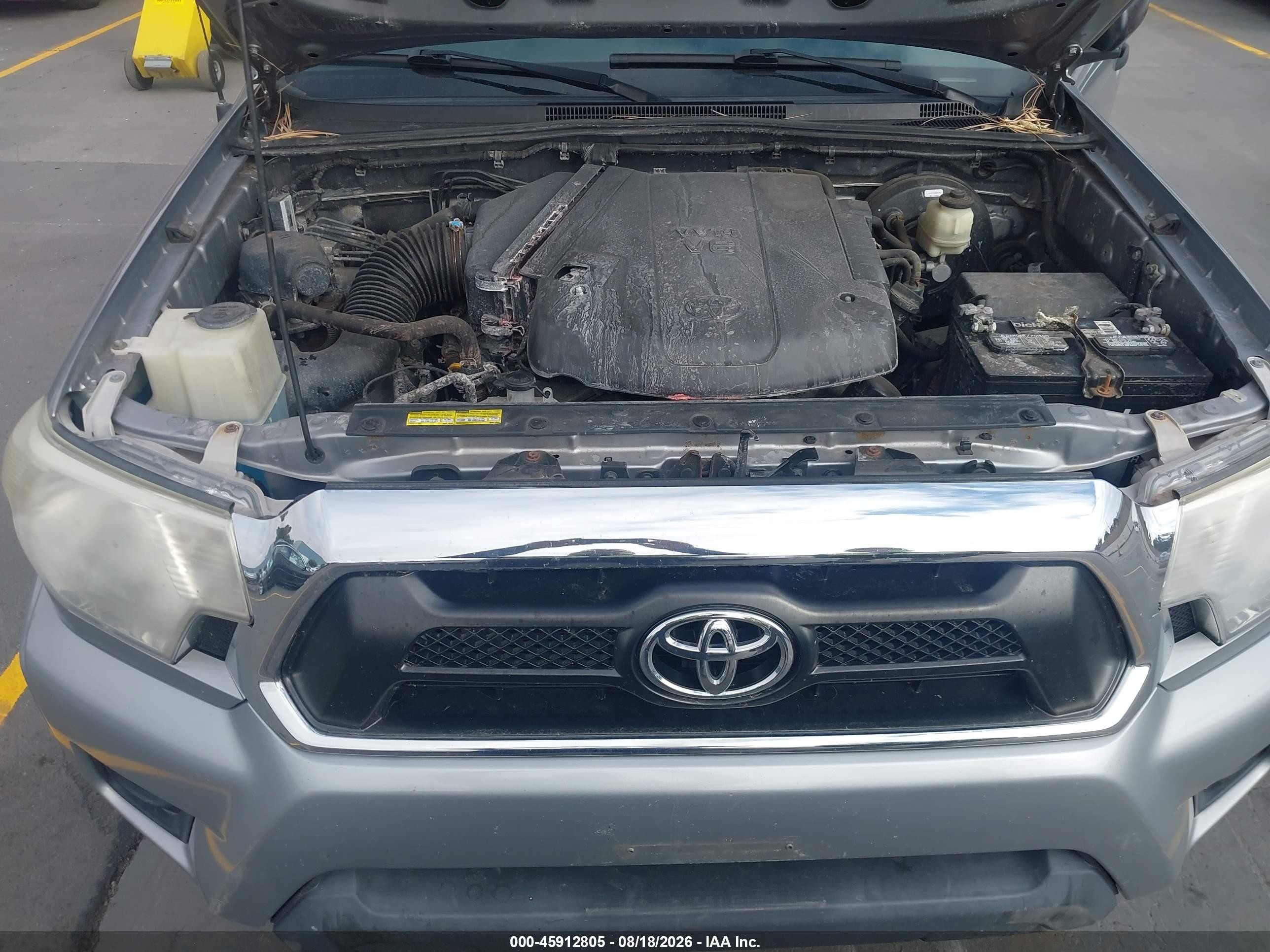 2015 Toyota Tacoma Base V6 Silver vin: 3TMMU4FN1FM081564
