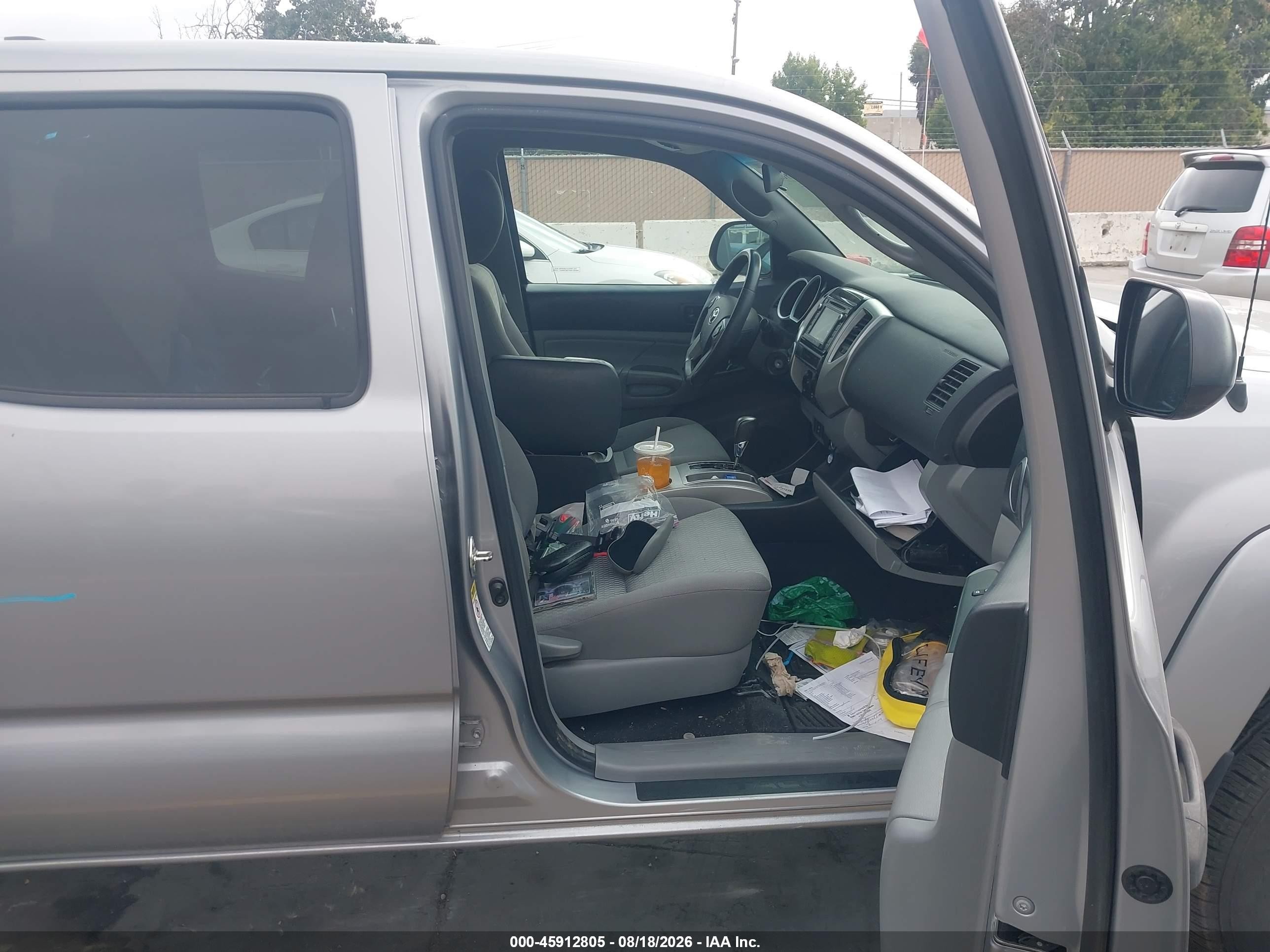 2015 Toyota Tacoma Base V6 Silver vin: 3TMMU4FN1FM081564