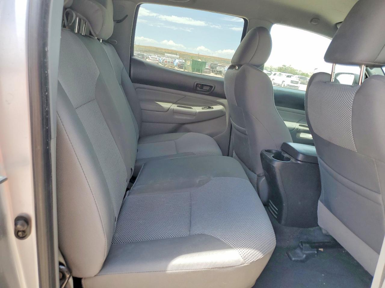 2015 Toyota Tacoma Double Cab Long Bed Silver vin: 3TMMU4FN1FM084934
