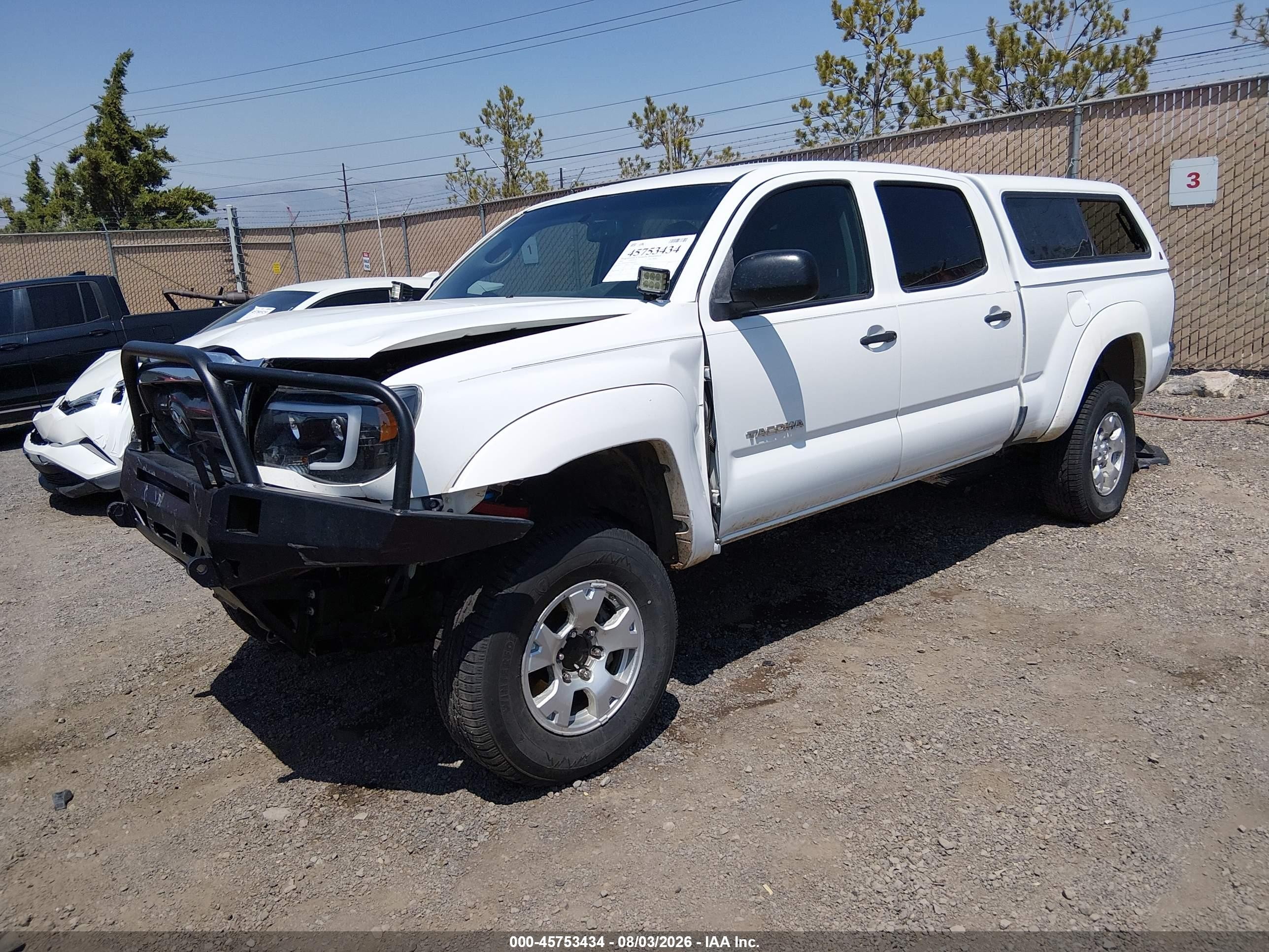 2010 Toyota Tacoma Base V6 White vin: 3TMMU4FN2AM022466