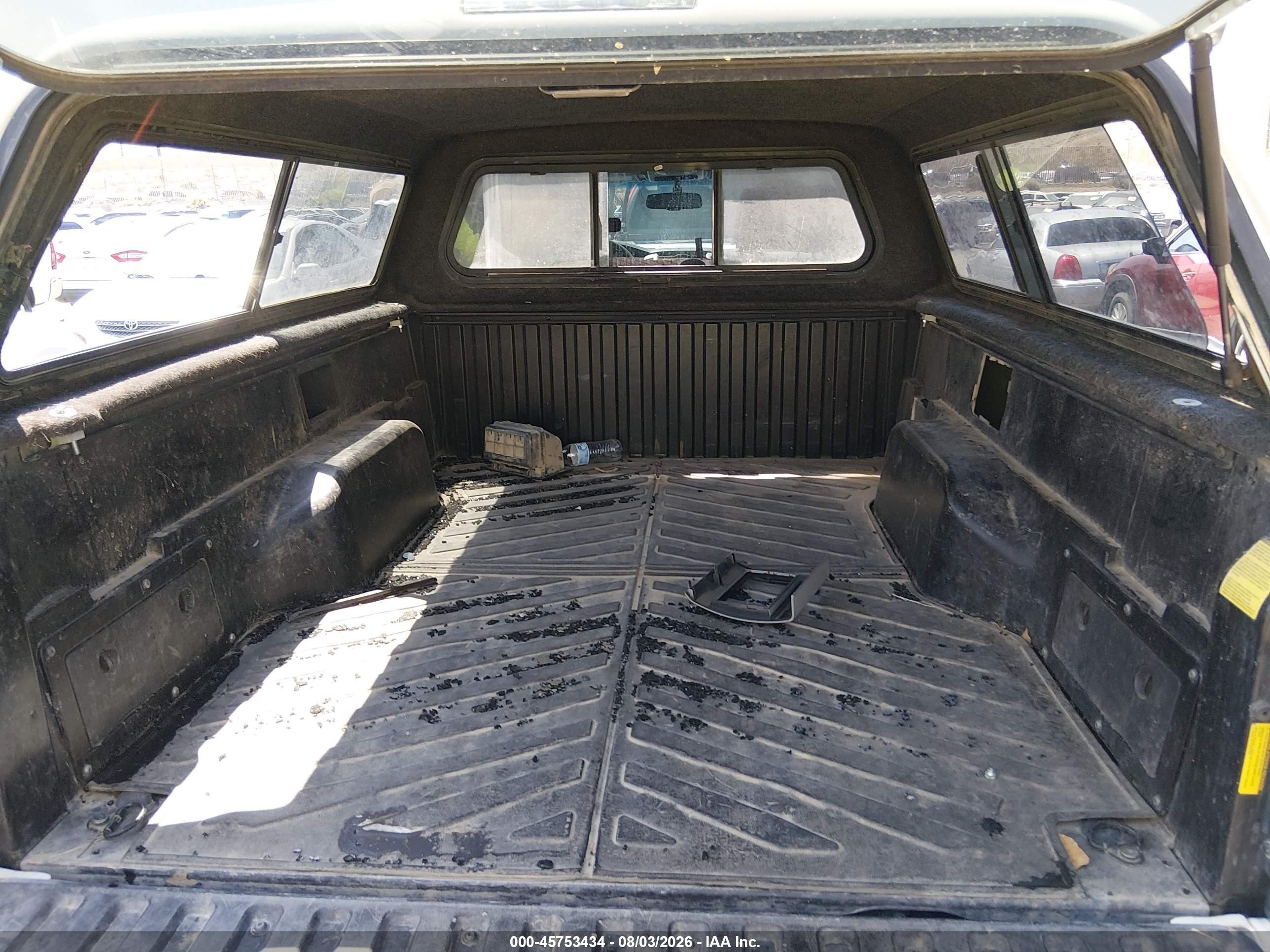2010 Toyota Tacoma Base V6 White vin: 3TMMU4FN2AM022466