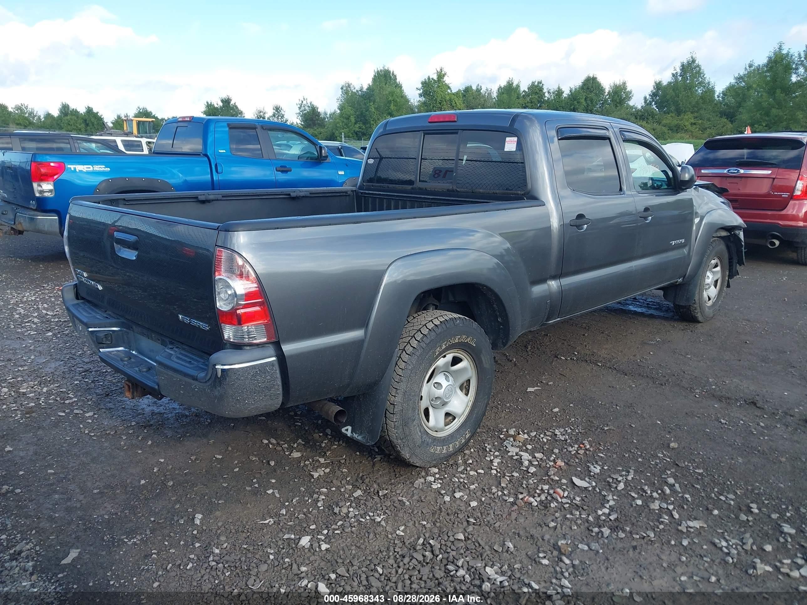 2013 Toyota Tacoma Double Cab Long Bed Gray vin: 3TMMU4FN2DM060770
