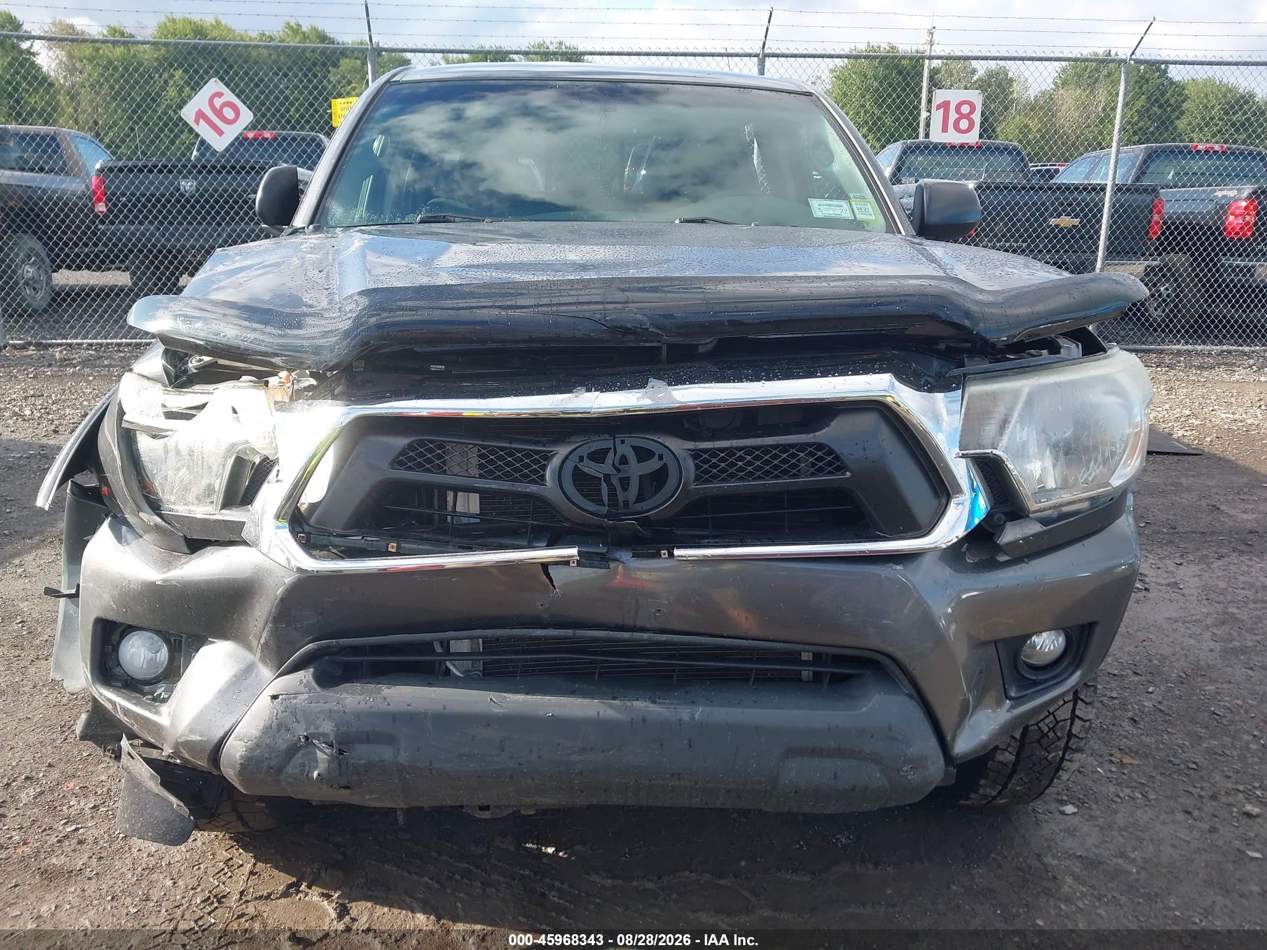 2013 Toyota Tacoma Double Cab Long Bed Gray vin: 3TMMU4FN2DM060770
