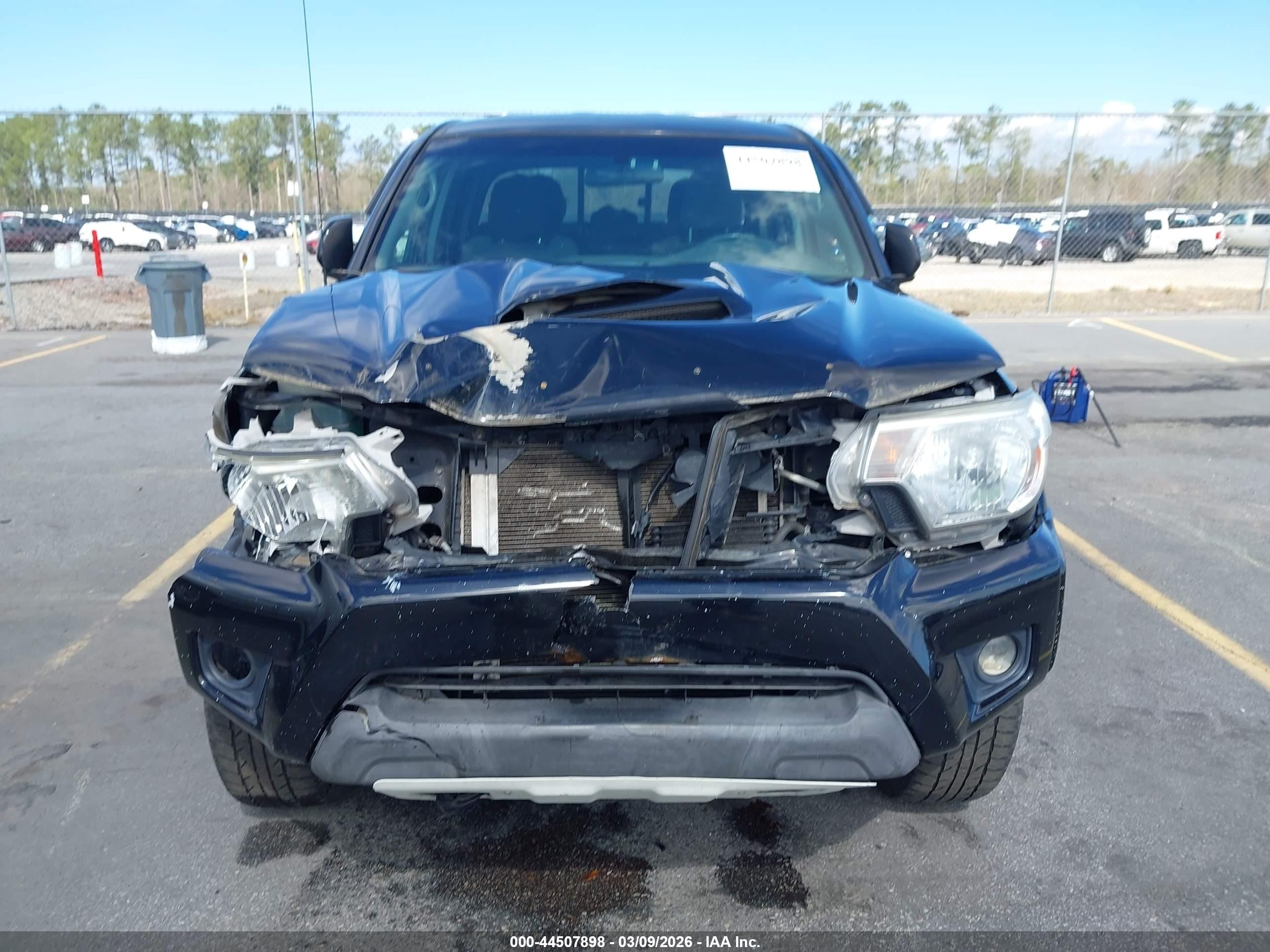 2015 Toyota Tacoma Base V6 Black vin: 3TMMU4FN2FM083369