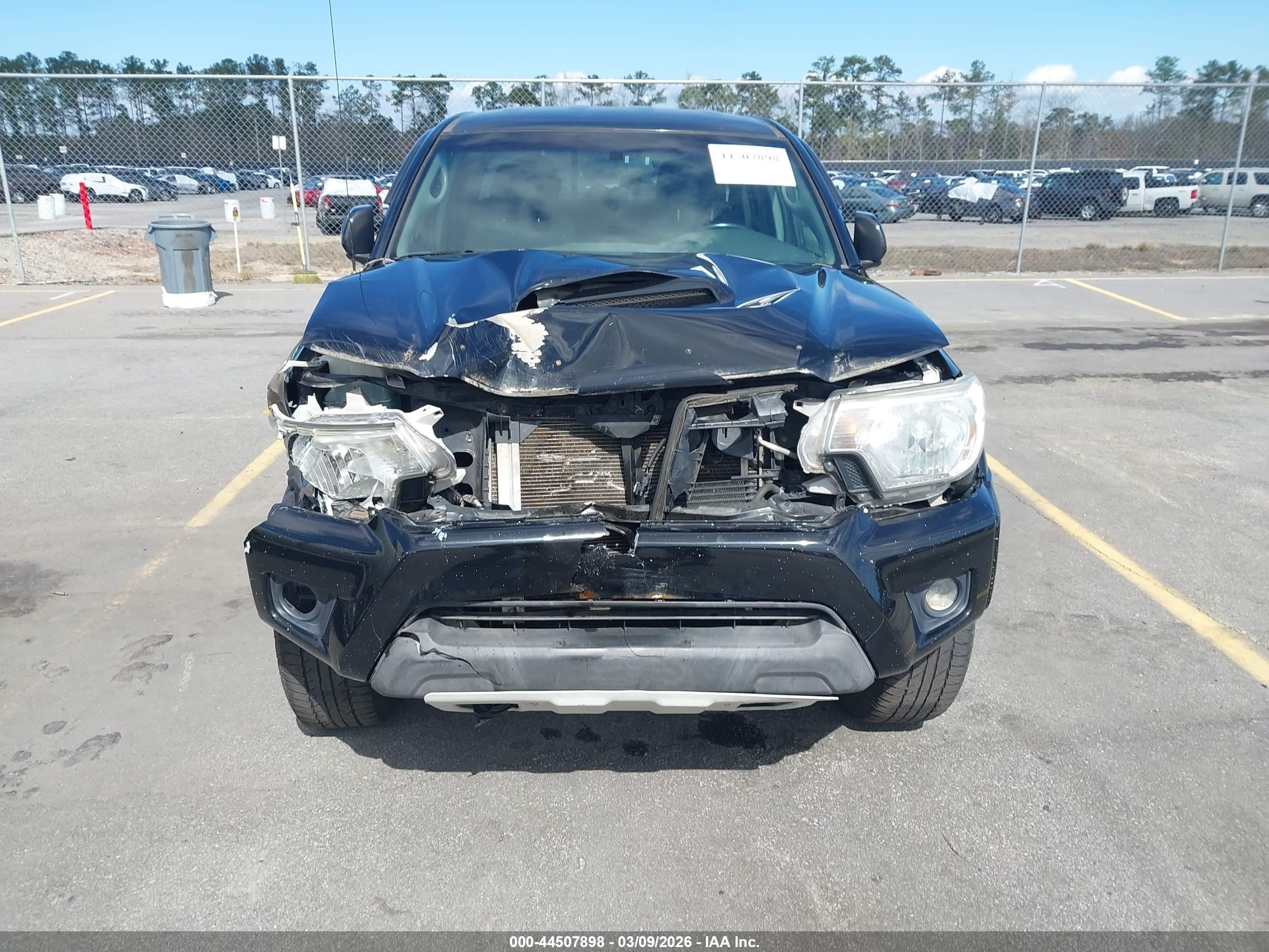 2015 Toyota Tacoma Base V6 Black vin: 3TMMU4FN2FM083369