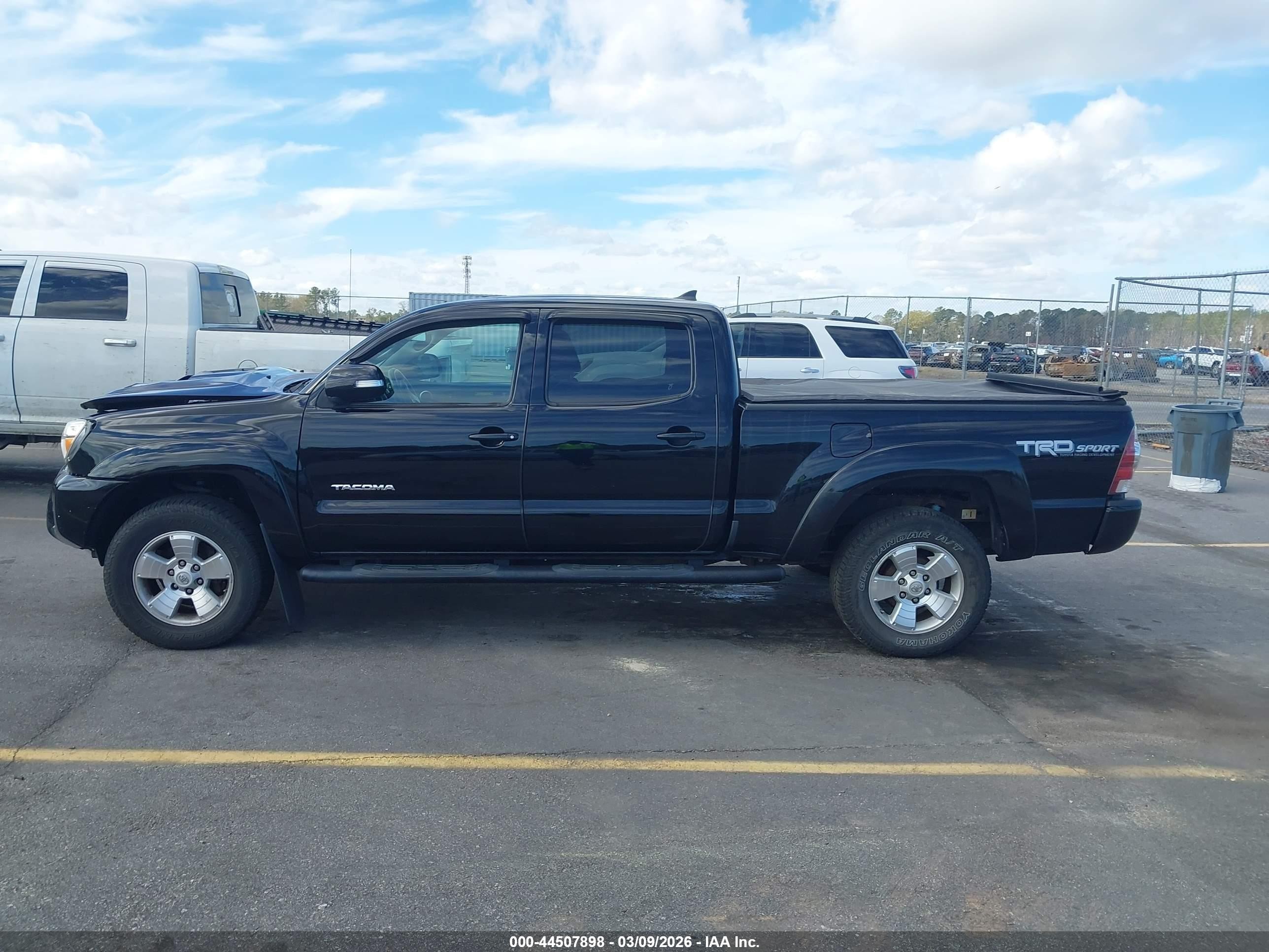2015 Toyota Tacoma Base V6 Black vin: 3TMMU4FN2FM083369
