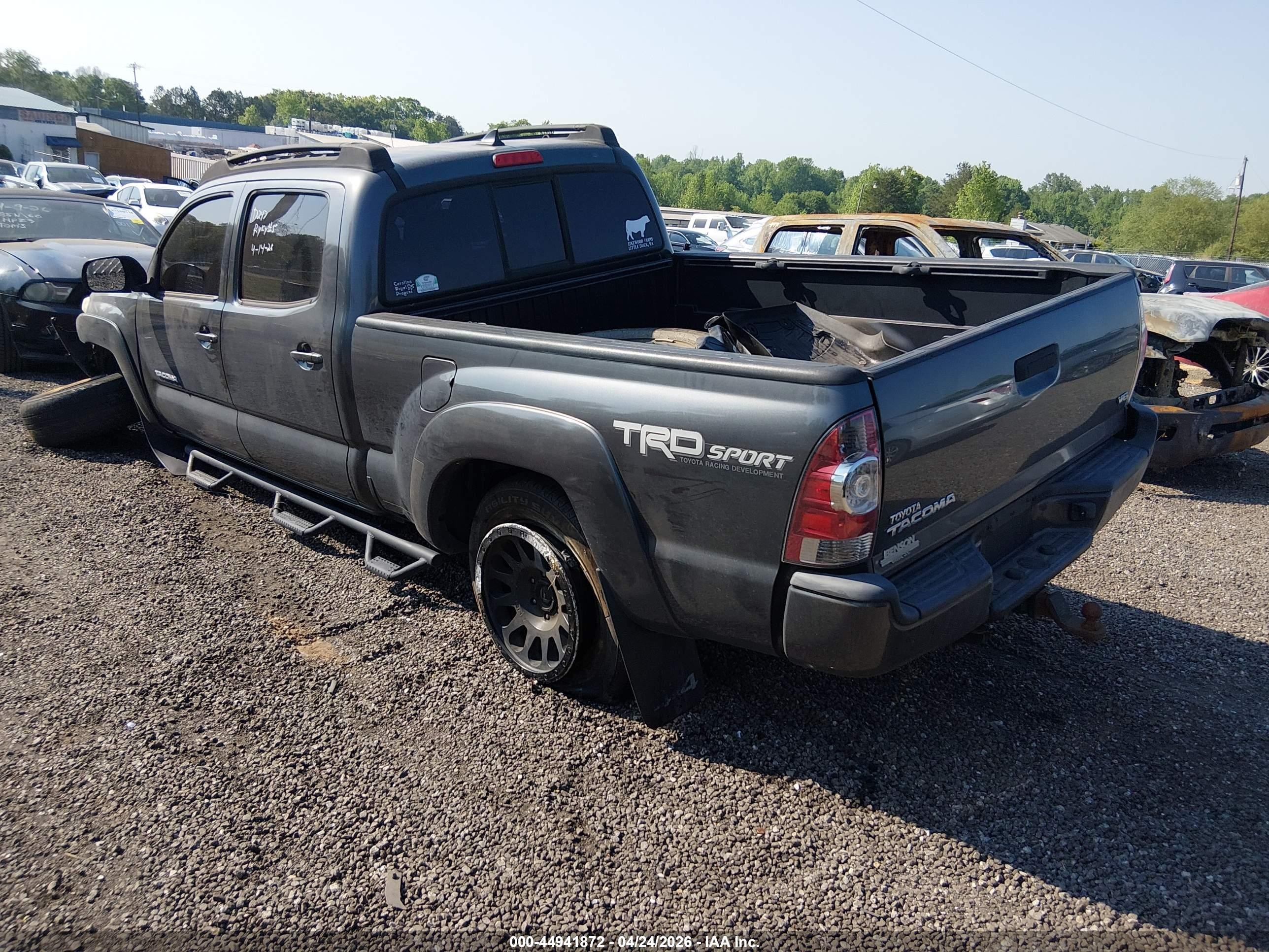 2015 Toyota Tacoma Base V6 Gray vin: 3TMMU4FN2FM084232
