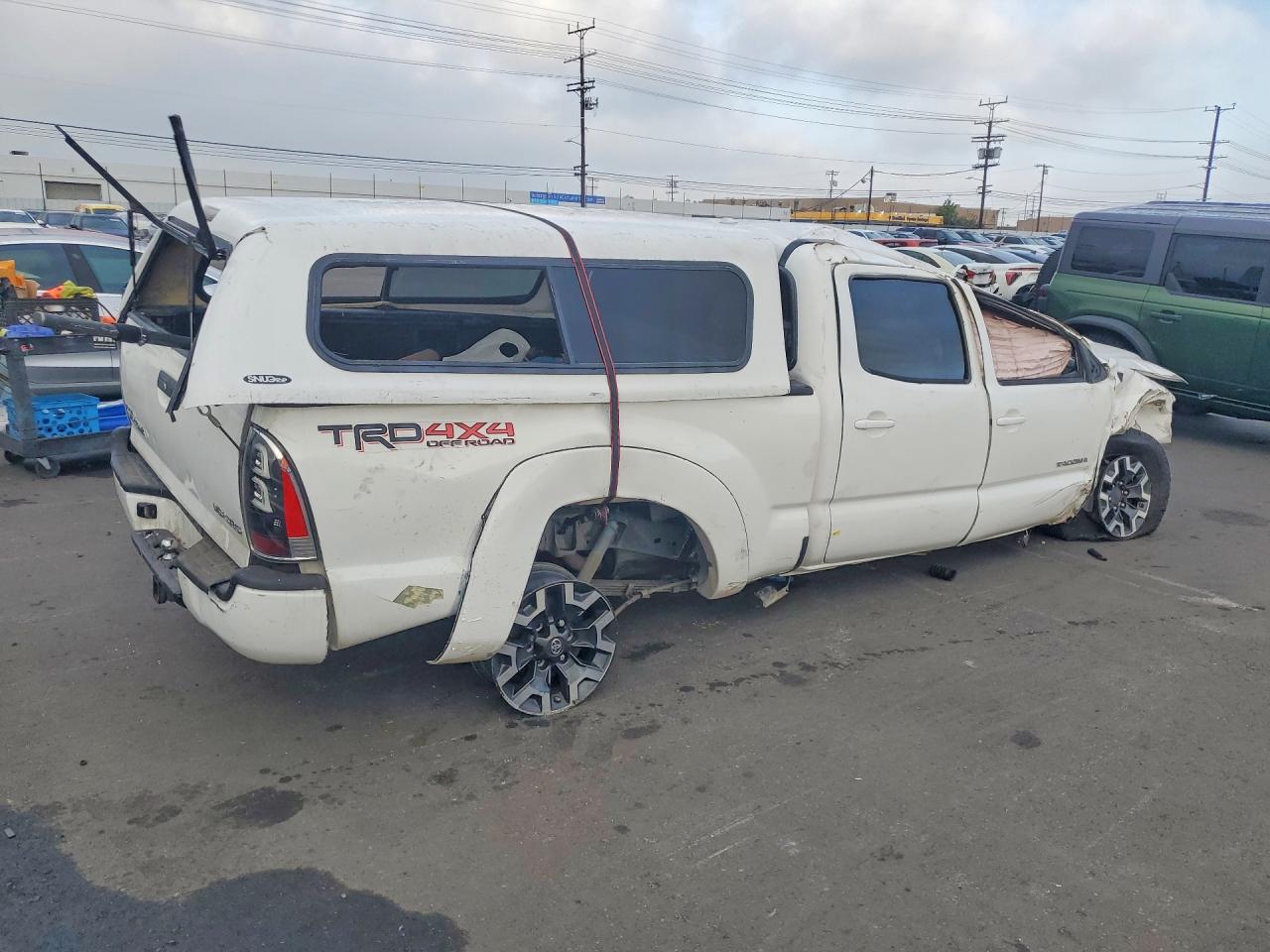 2010 Toyota Tacoma Double Cab Long Bed White vin: 3TMMU4FN3AM019432
