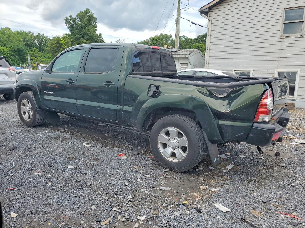 2013 Toyota Tacoma Double Cab Long Bed Green vin: 3TMMU4FN3DM052645
