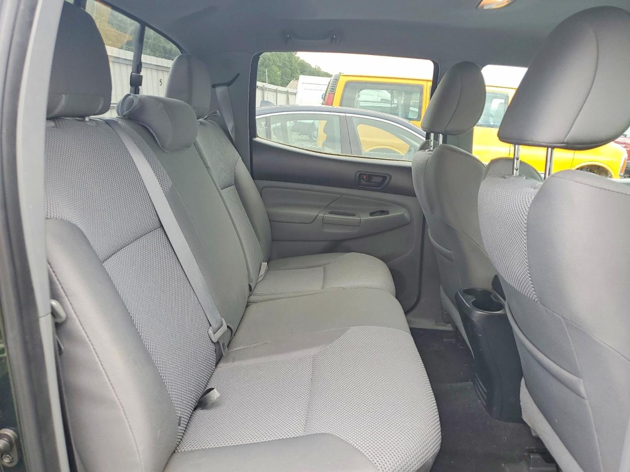 2013 Toyota Tacoma Double Cab Long Bed Green vin: 3TMMU4FN3DM052645