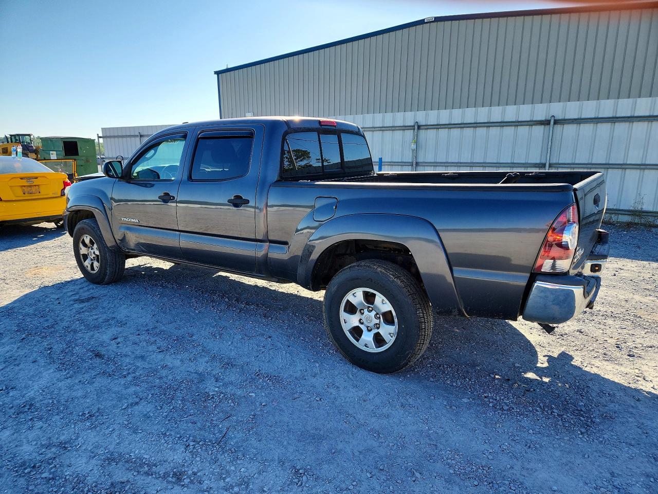 2013 Toyota Tacoma Double Cab Long Bed Gray vin: 3TMMU4FN3DM062107