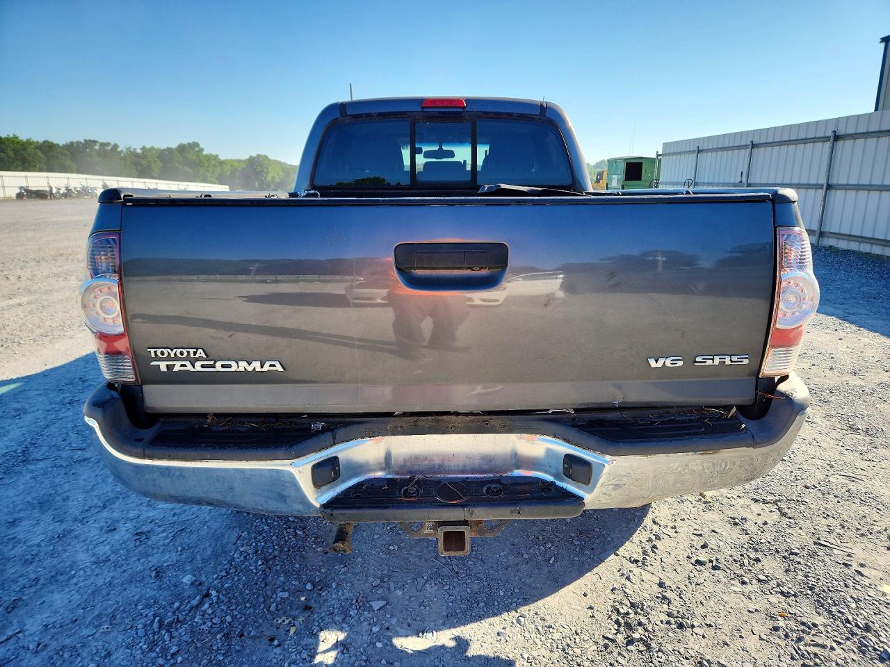 2013 Toyota Tacoma Double Cab Long Bed Gray vin: 3TMMU4FN3DM062107