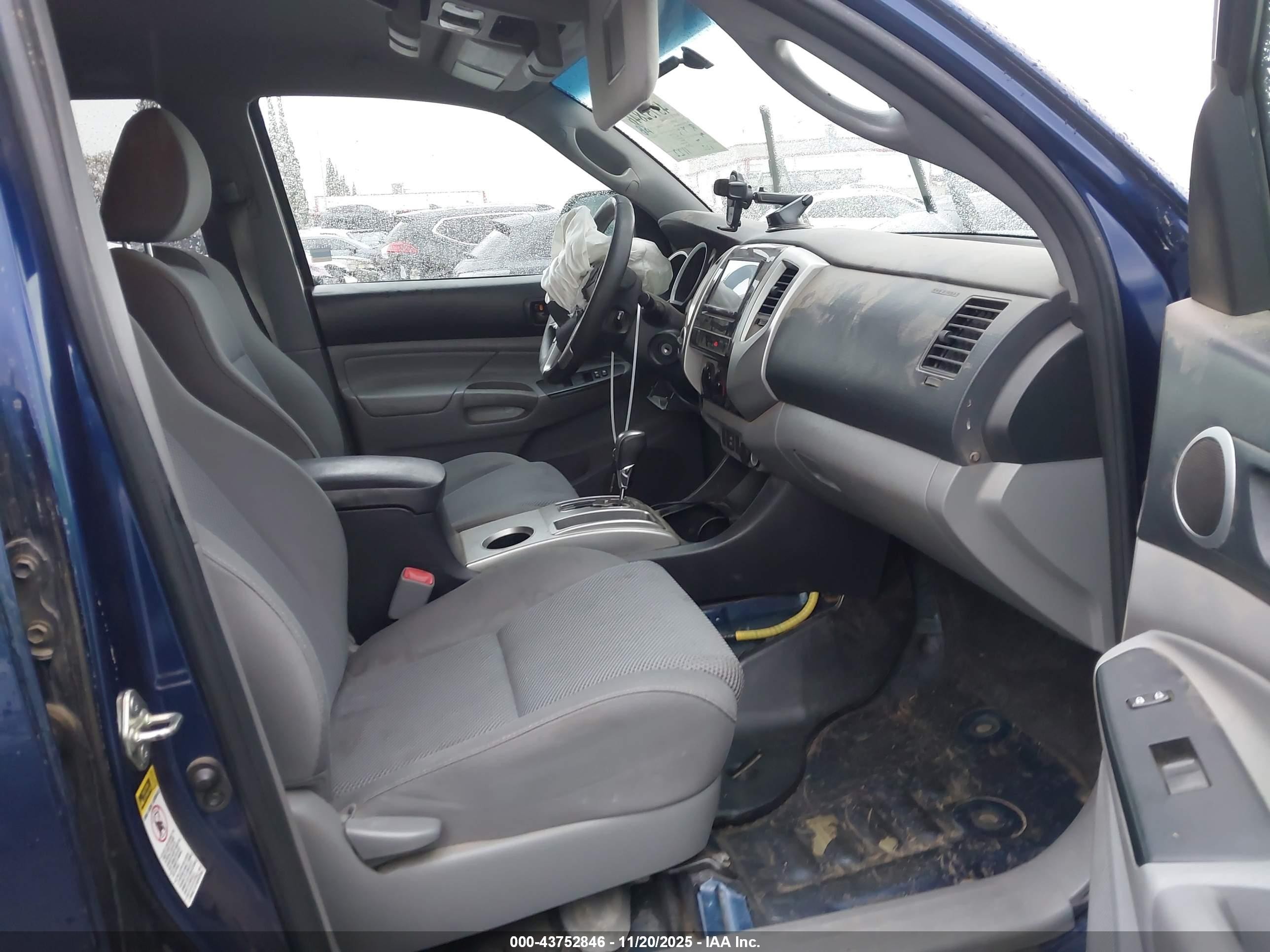 2014 Toyota Tacoma Base V6 Blue vin: 3TMMU4FN3EM065798