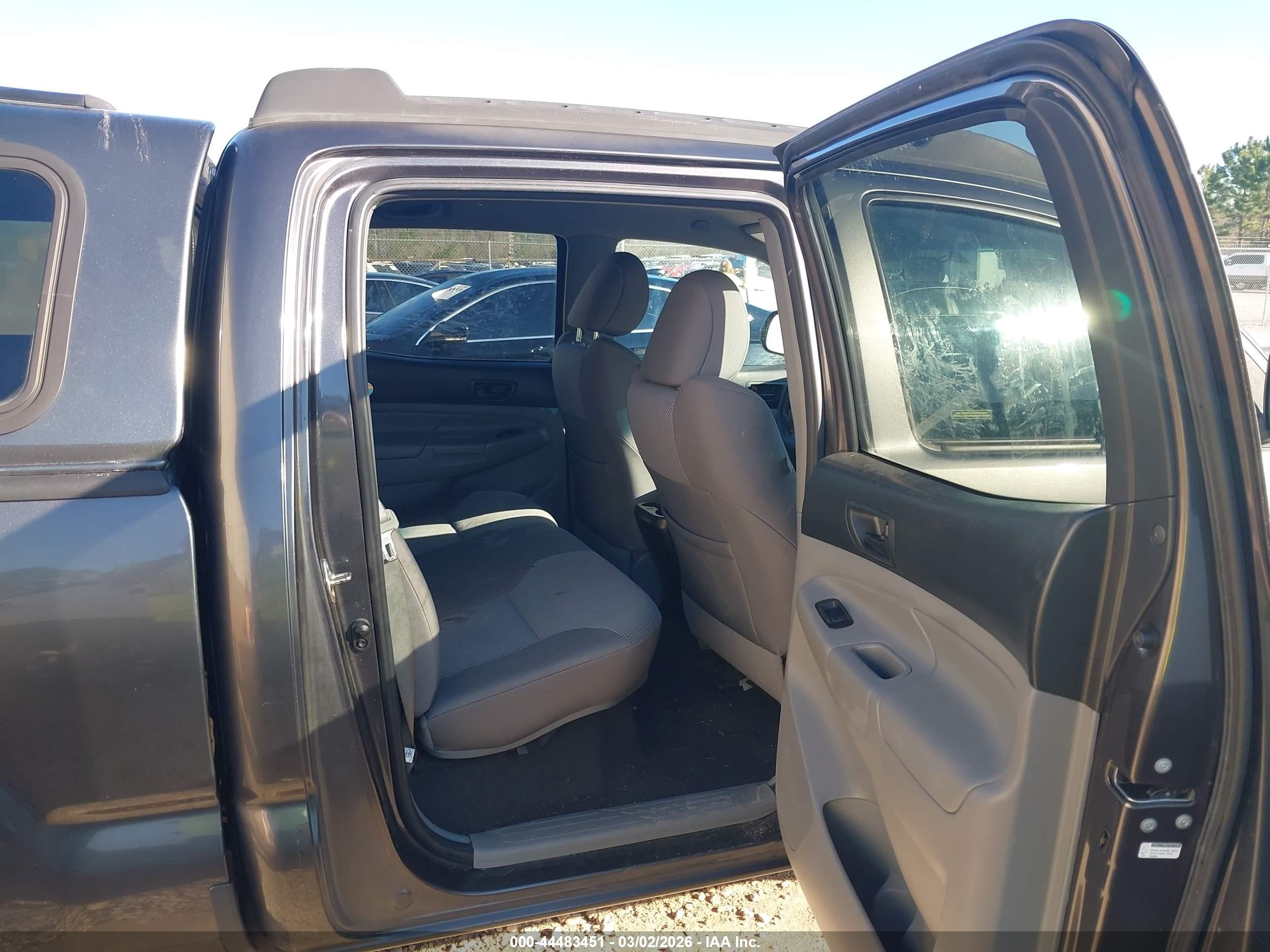 2015 Toyota Tacoma Base V6 vin: 3TMMU4FN3FM077712