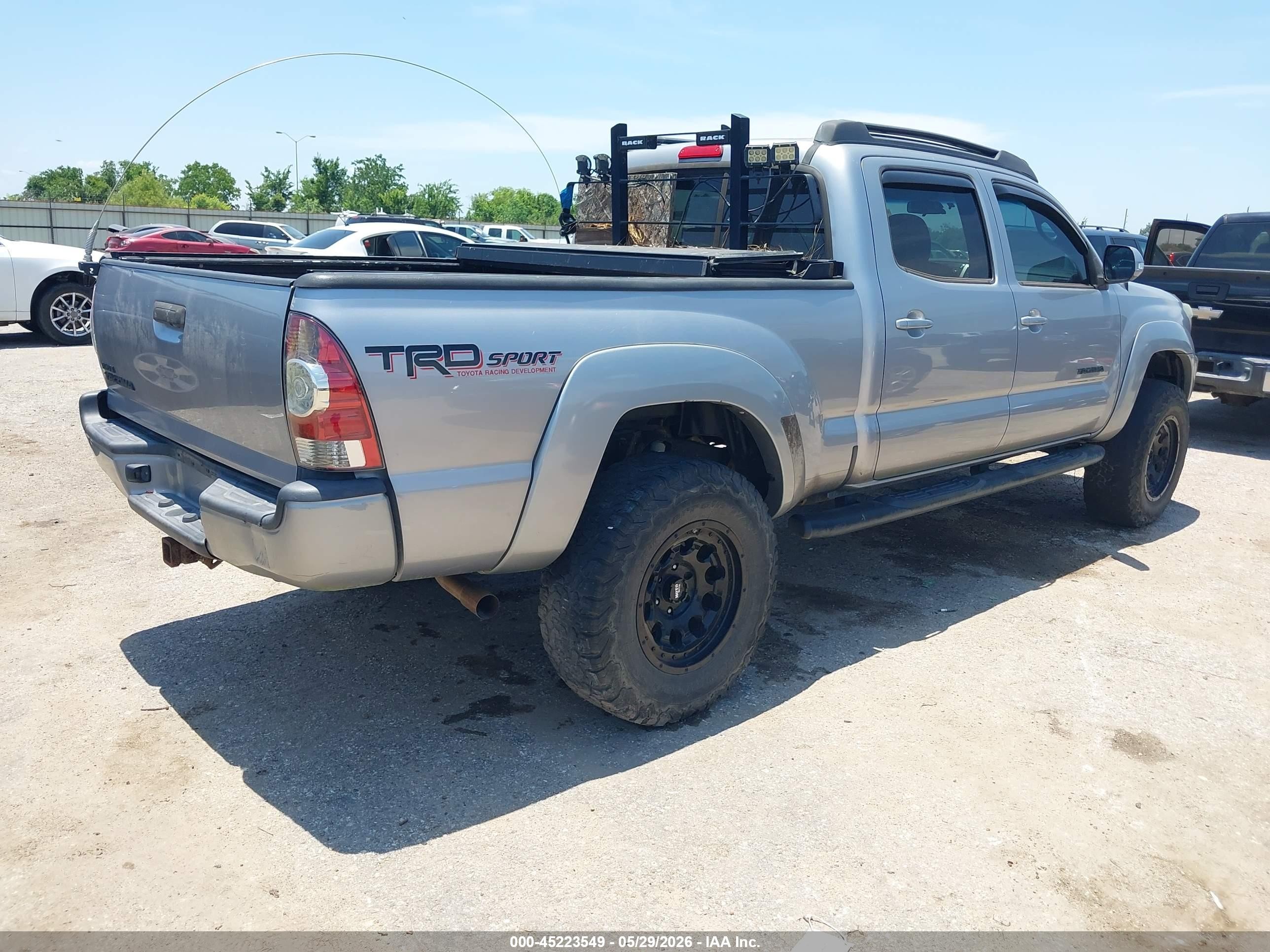 2015 Toyota Tacoma Base V6 Silver vin: 3TMMU4FN3FM080108