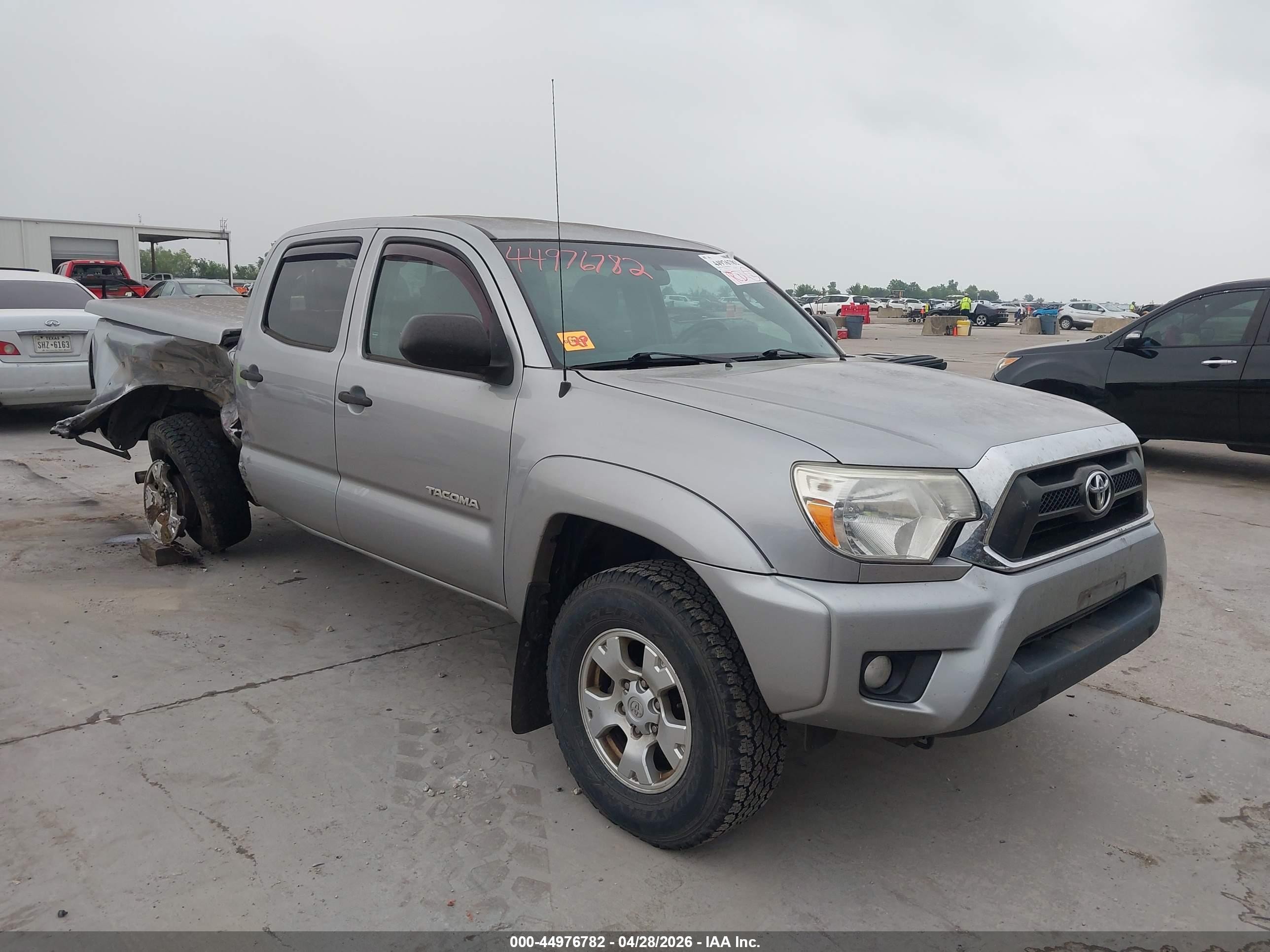 2015 Toyota Tacoma Base V6 Silver vin: 3TMMU4FN3FM082134