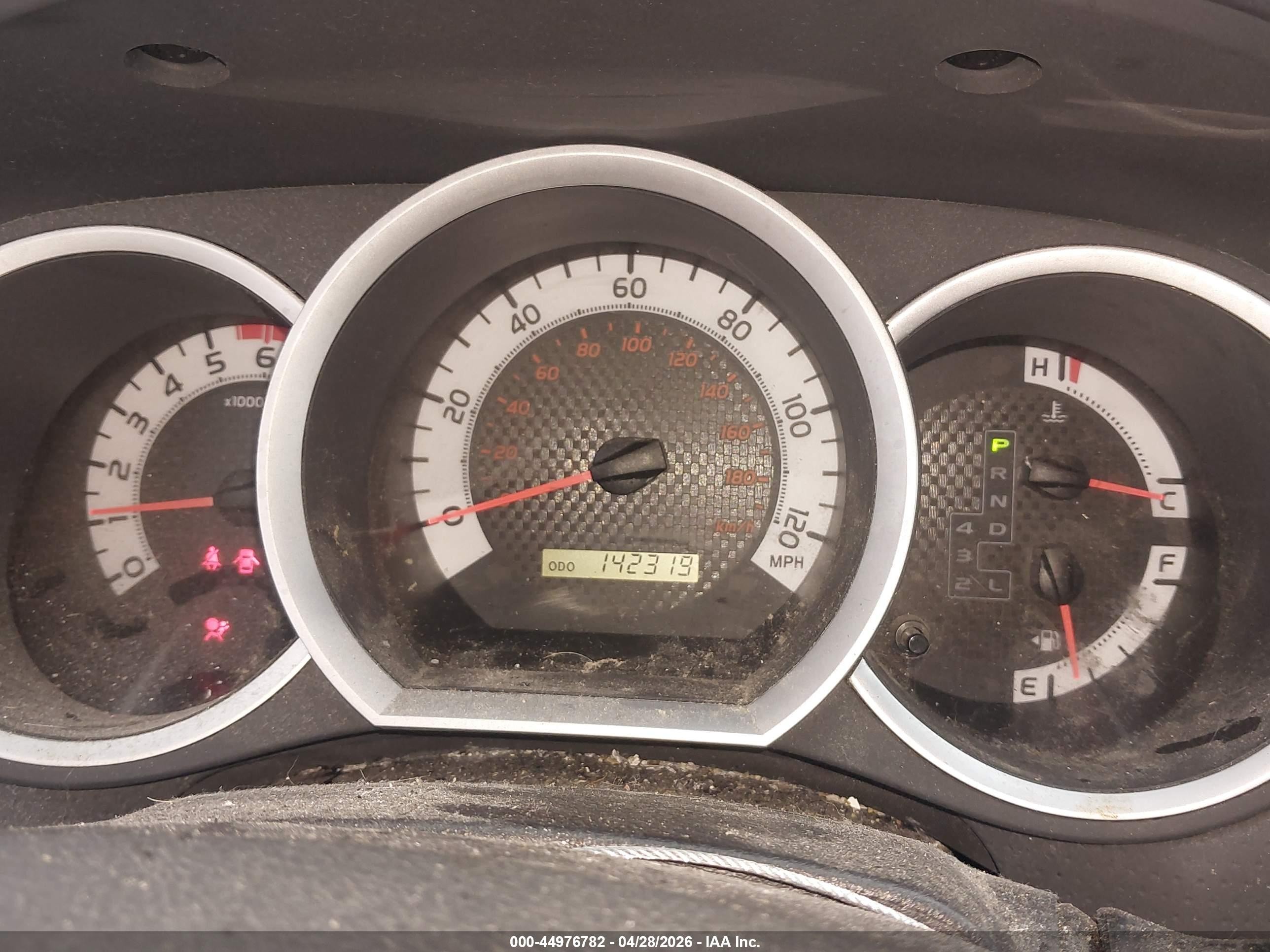 2015 Toyota Tacoma Base V6 Silver vin: 3TMMU4FN3FM082134